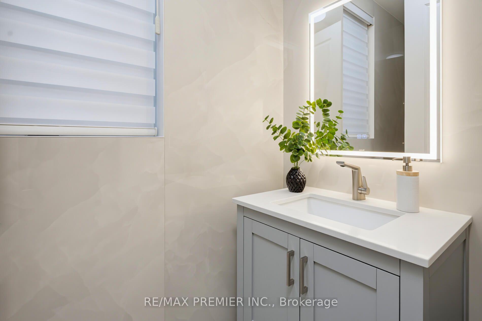 Photo 22 of 453 Kleinburg Summit Way, Vaughan, Kleinburg — HOMEH