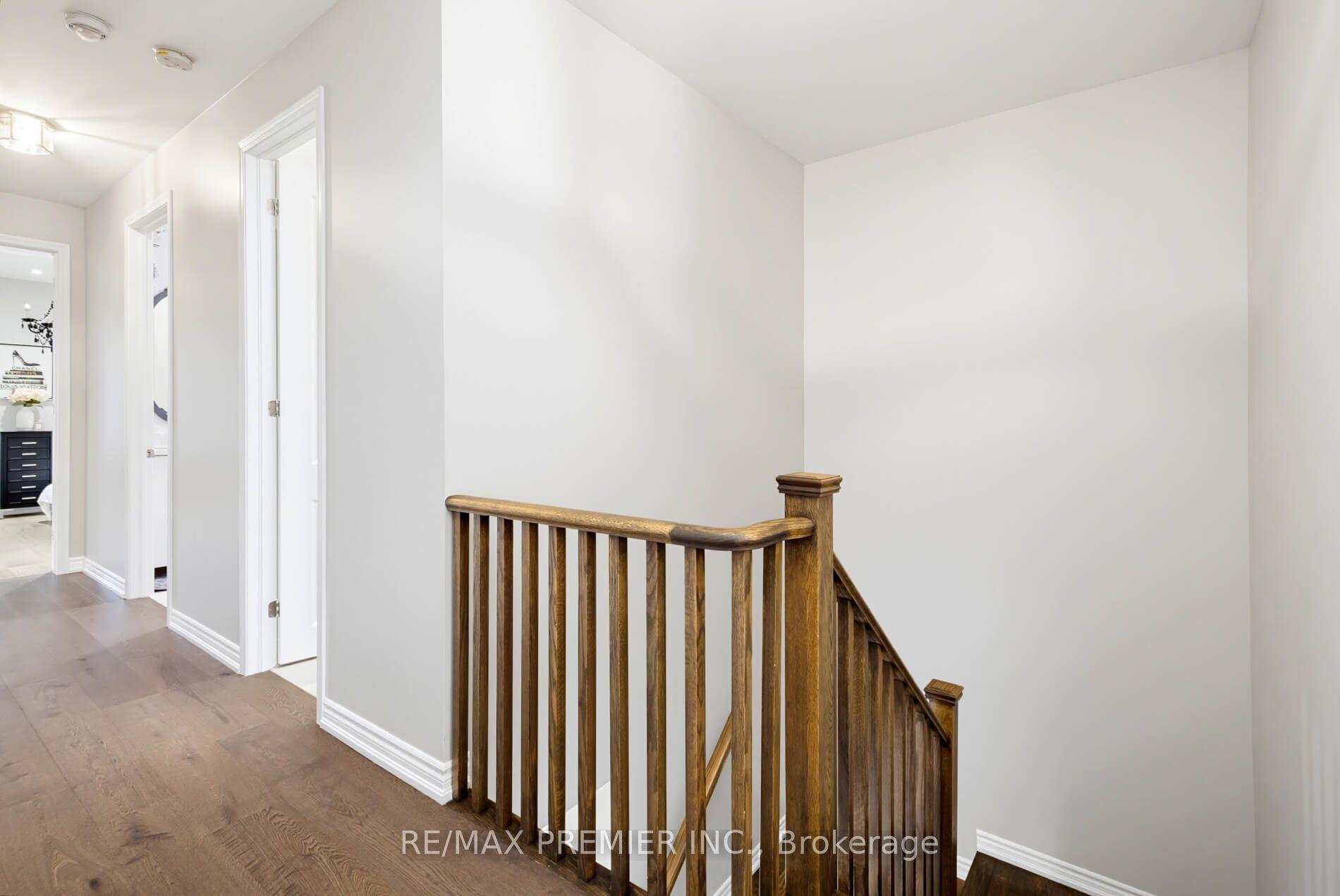 Photo 23 of 453 Kleinburg Summit Way, Vaughan, Kleinburg — HOMEH