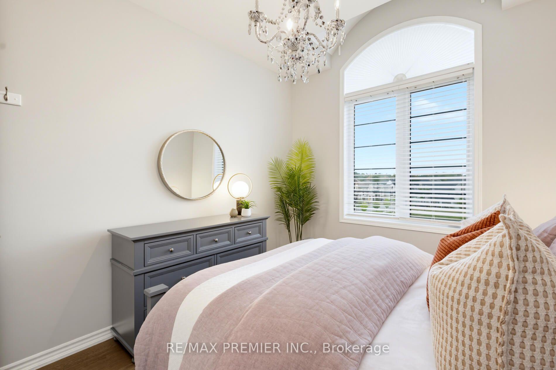 Photo 32 of 453 Kleinburg Summit Way, Vaughan, Kleinburg — HOMEH