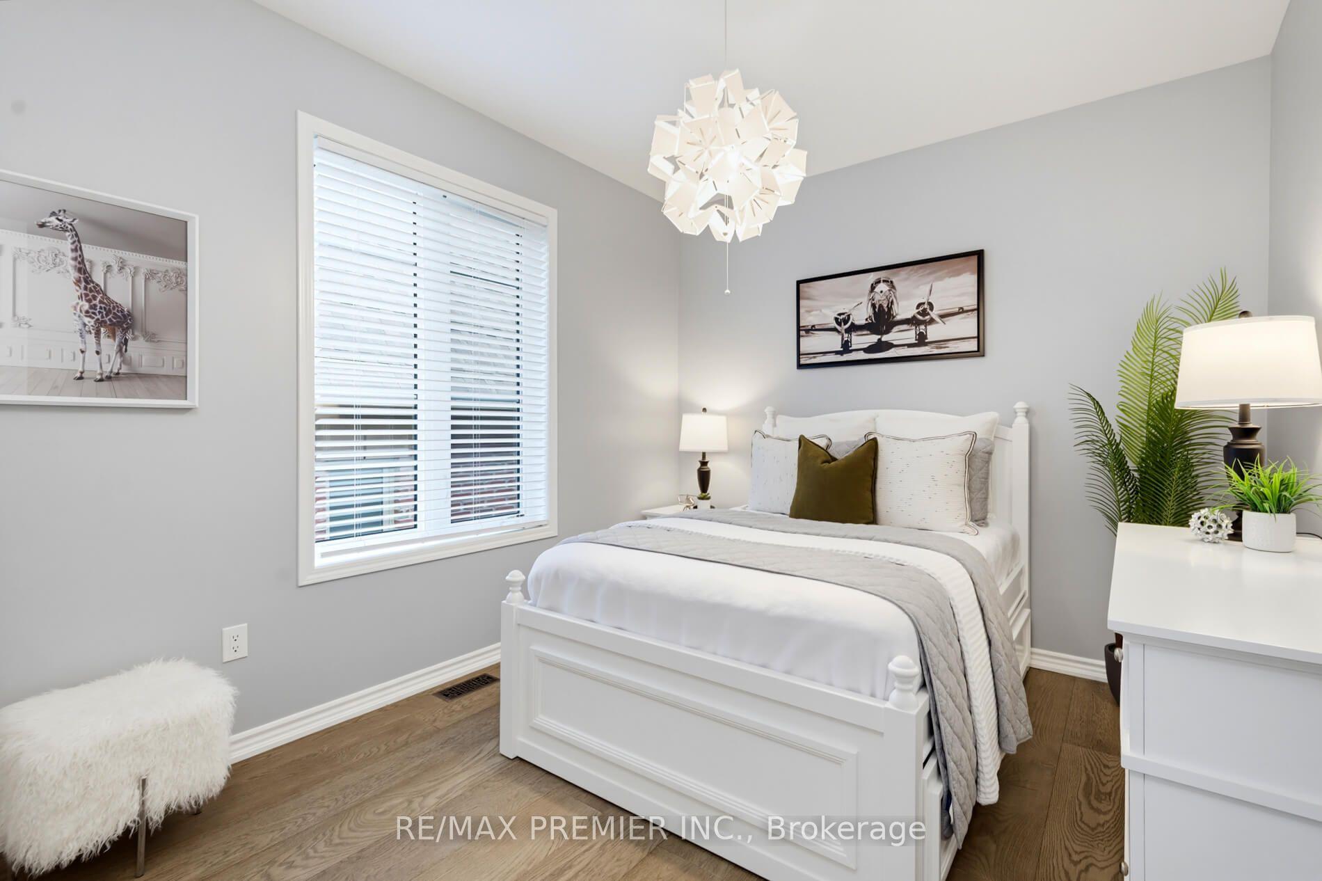 Photo 33 of 453 Kleinburg Summit Way, Vaughan, Kleinburg — HOMEH