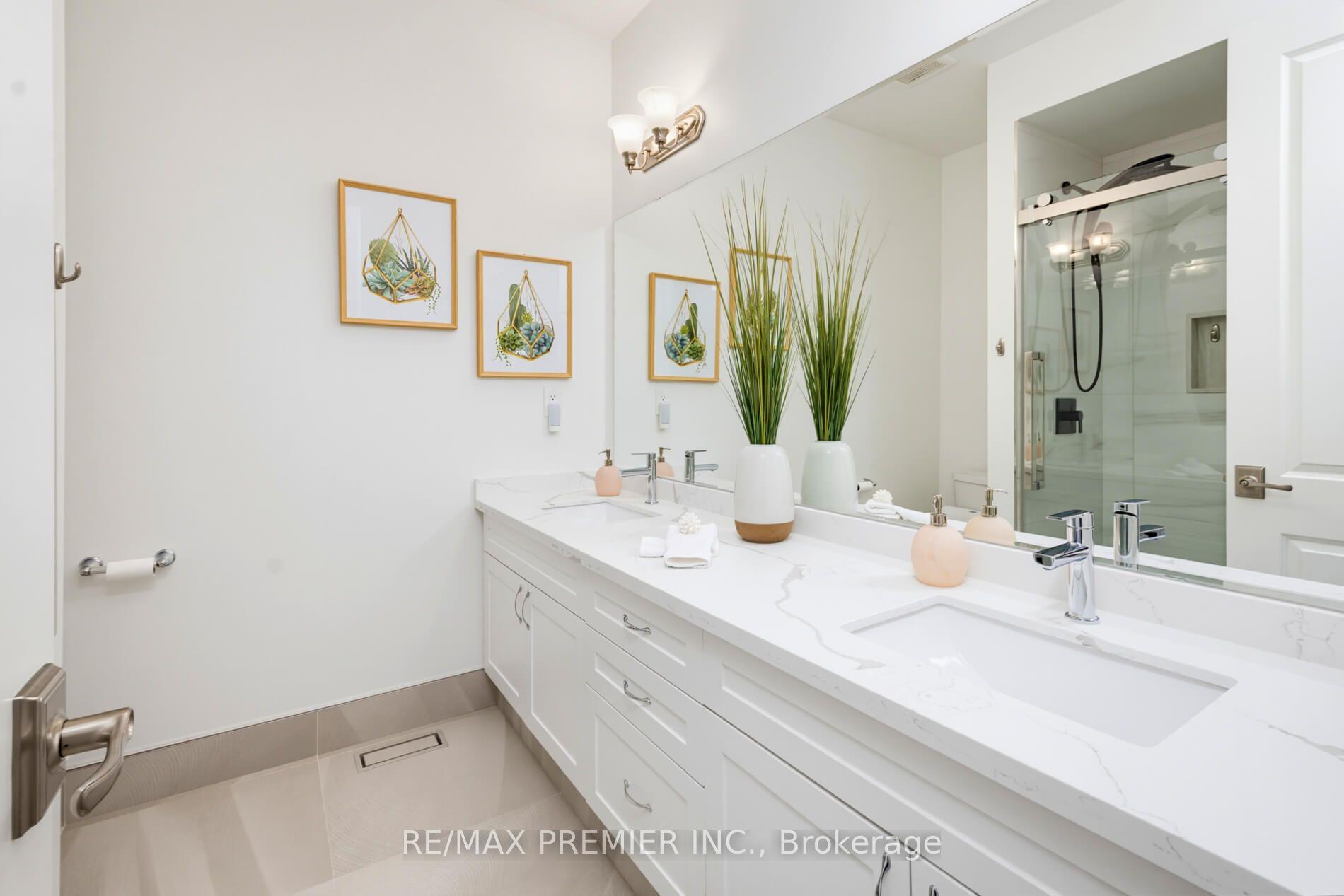 Photo 34 of 453 Kleinburg Summit Way, Vaughan, Kleinburg — HOMEH