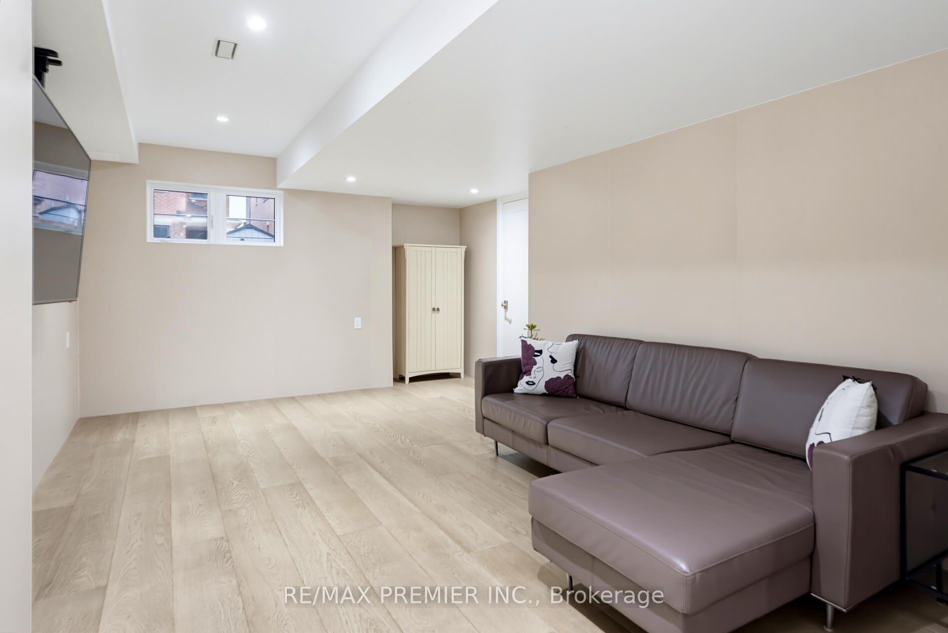 Photo 37 of 453 Kleinburg Summit Way, Vaughan, Kleinburg — HOMEH