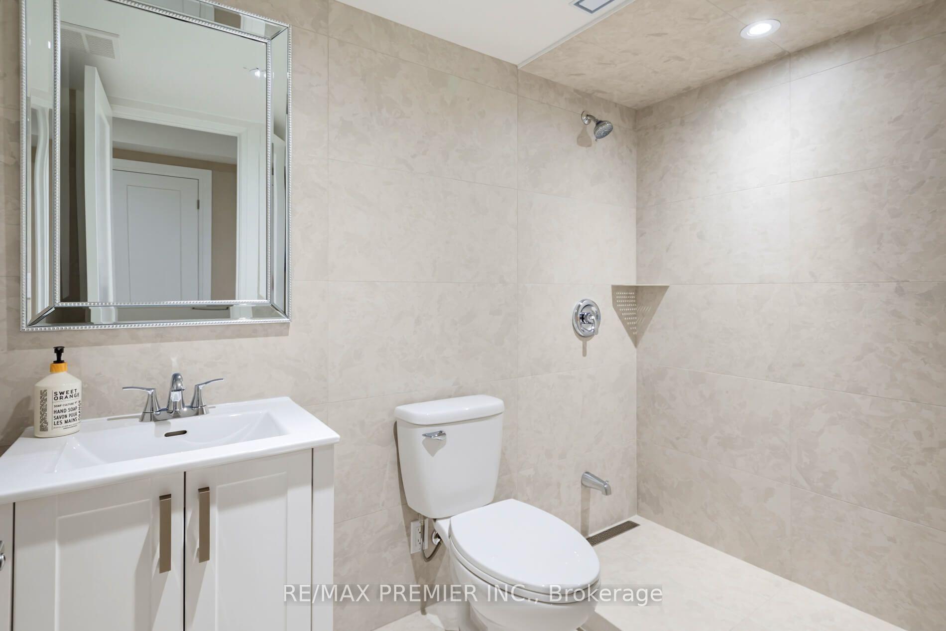 Photo 40 of 453 Kleinburg Summit Way, Vaughan, Kleinburg — HOMEH
