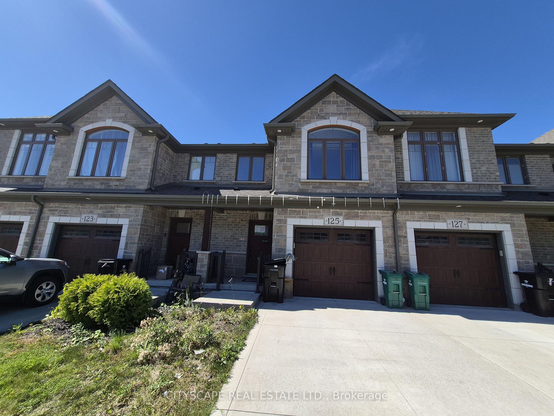 Photo of Unit 16, 125 Hollybrook Trail