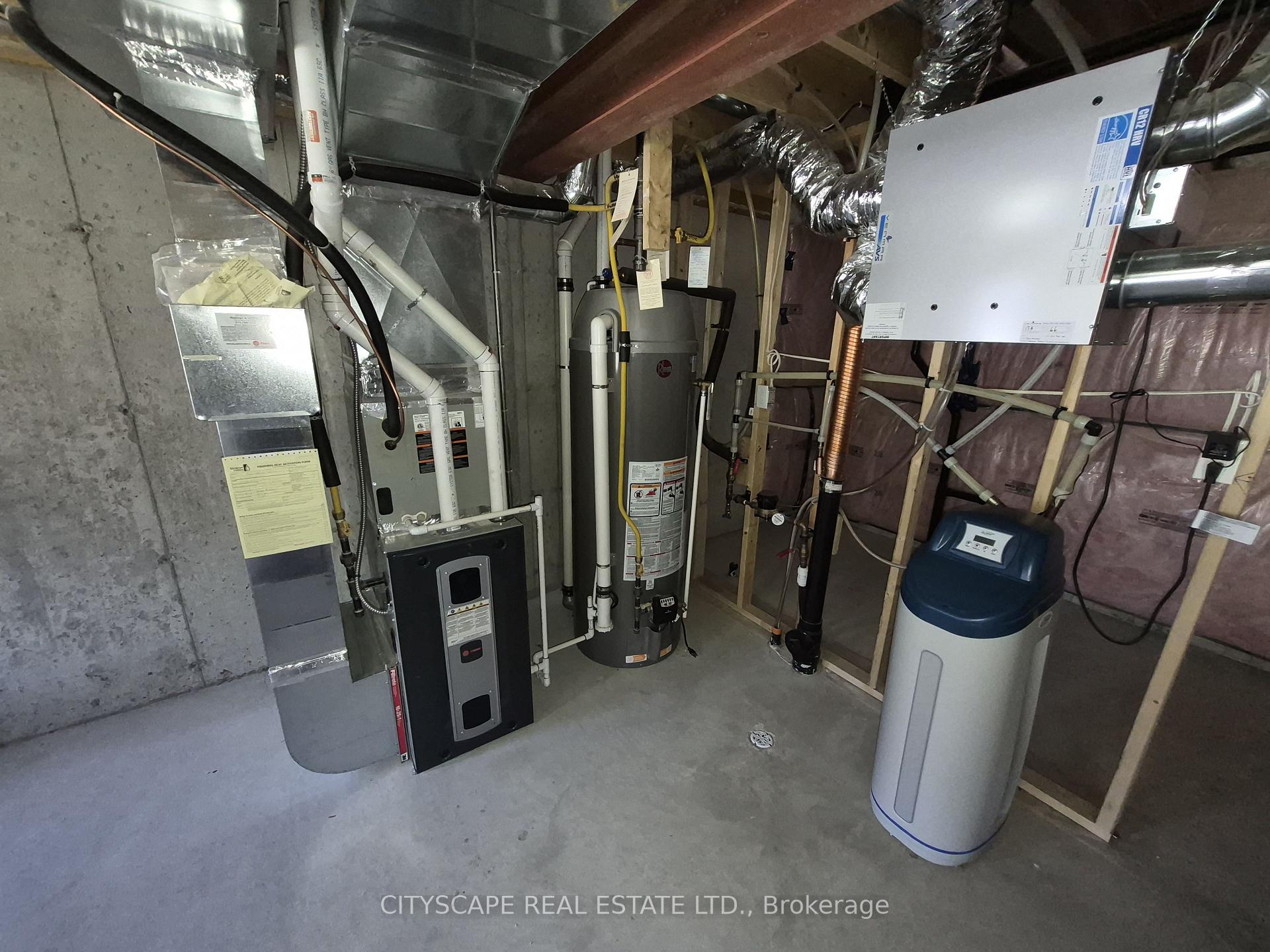 Photo 18 of Unit 16, 125 Hollybrook Trail, Kitchener, Doon South — HOMEH