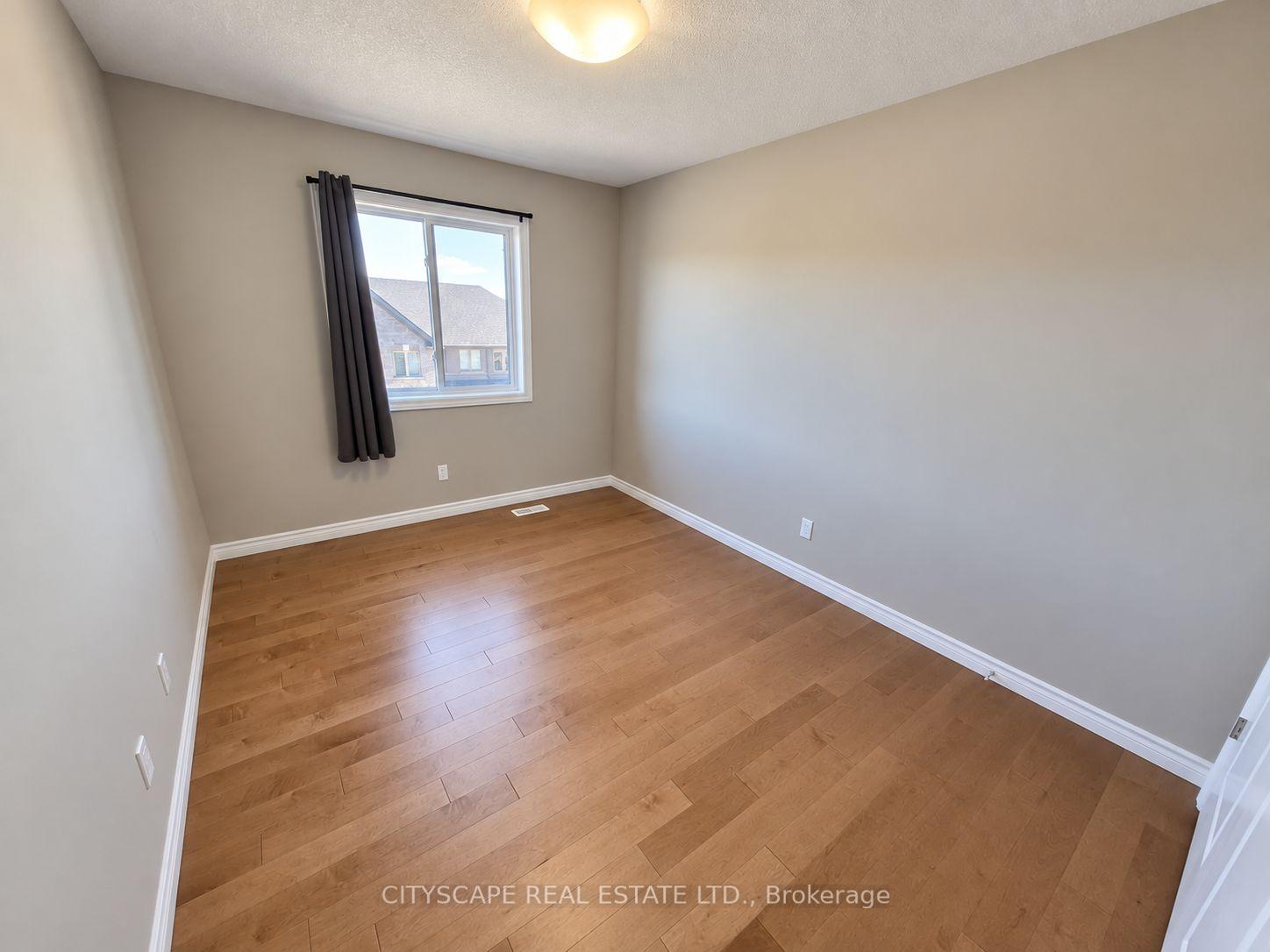 Photo 23 of Unit 16, 125 Hollybrook Trail, Kitchener, Doon South — HOMEH