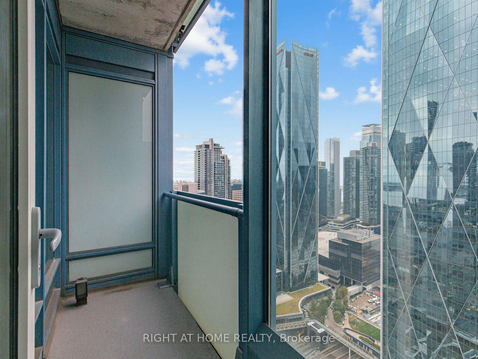 Photo 20 of Unit 4004, 8 The Esplanade, Toronto, Waterfront Communities — HOMEH