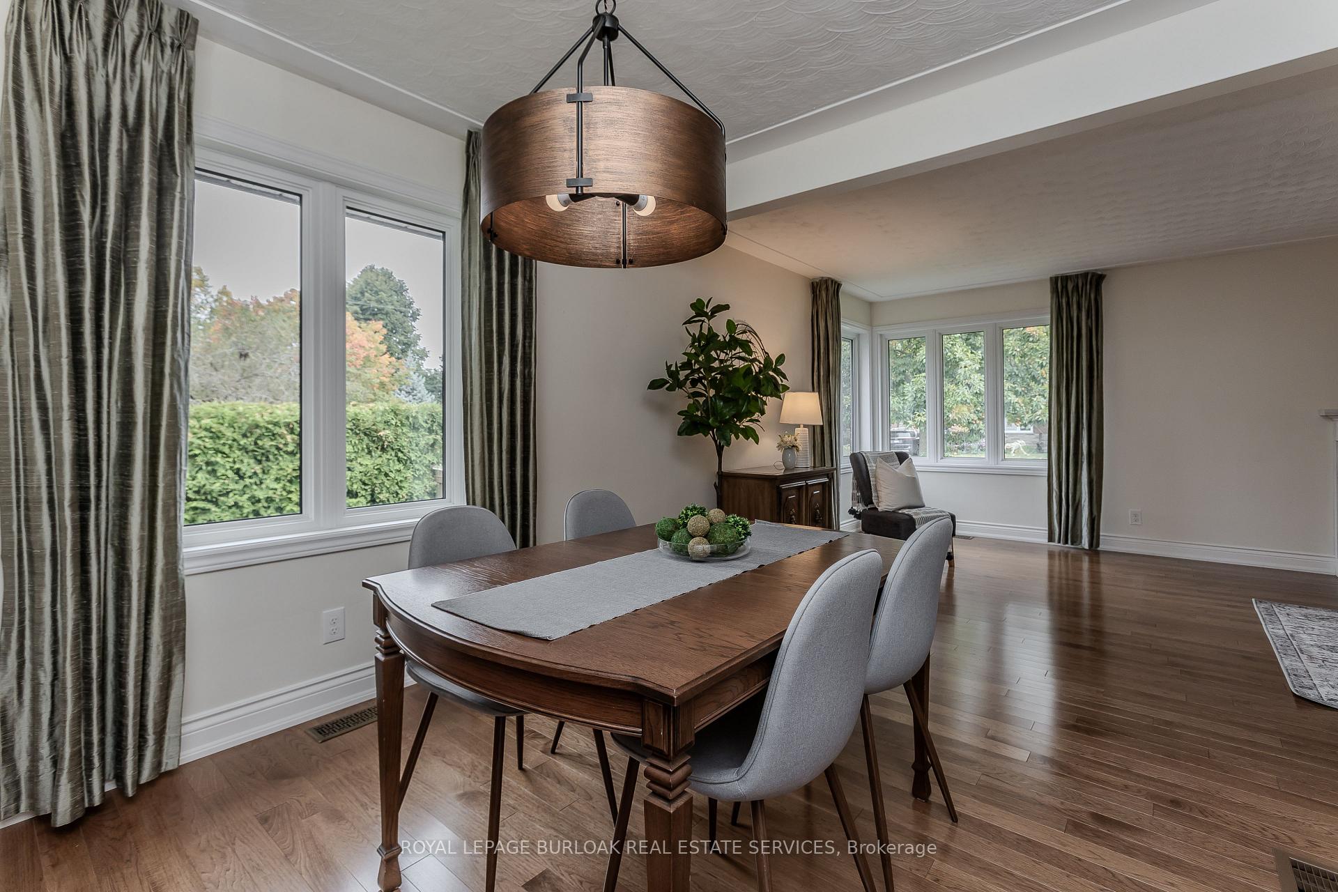 Photo 6 of 724 George Street, Burlington, Brant — HOMEH