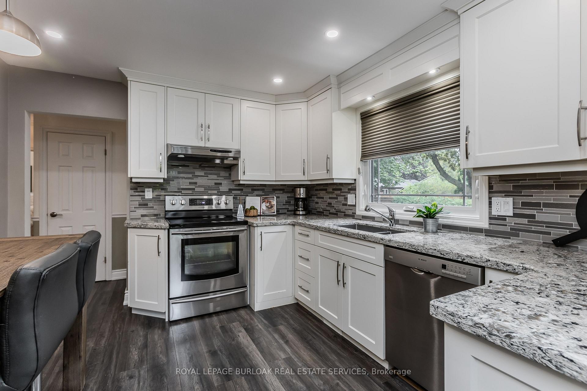 Photo 7 of 724 George Street, Burlington, Brant — HOMEH