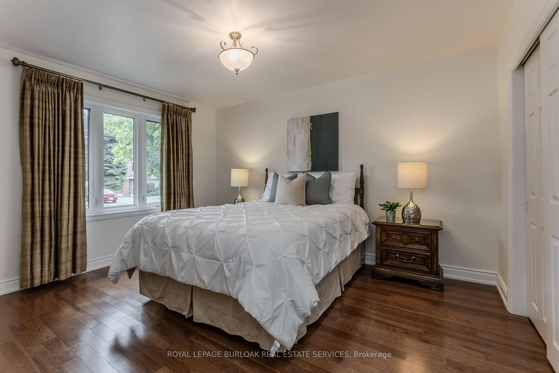 Photo 10 of 724 George Street, Burlington, Brant — HOMEH