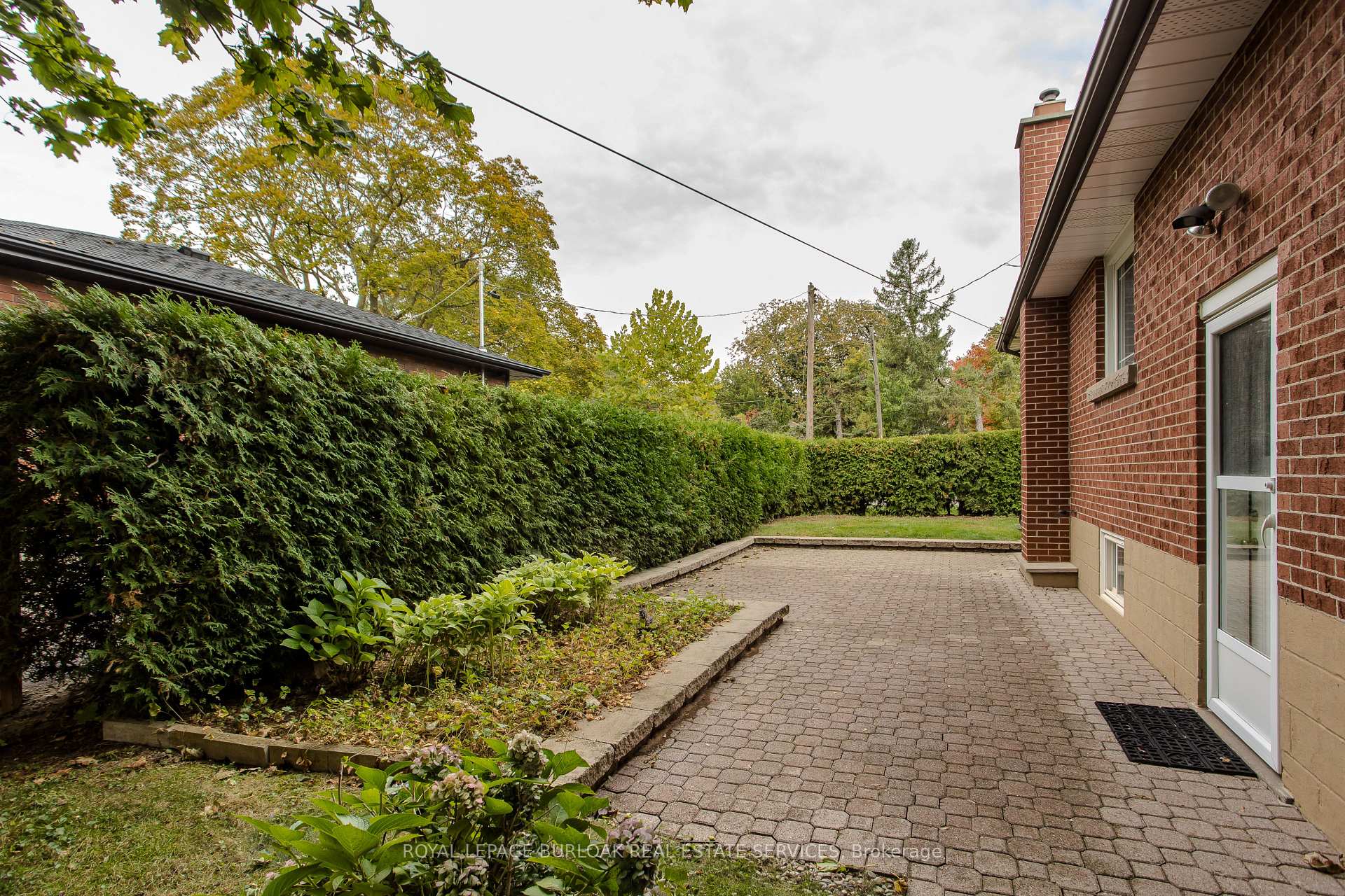 Photo 22 of 724 George Street, Burlington, Brant — HOMEH