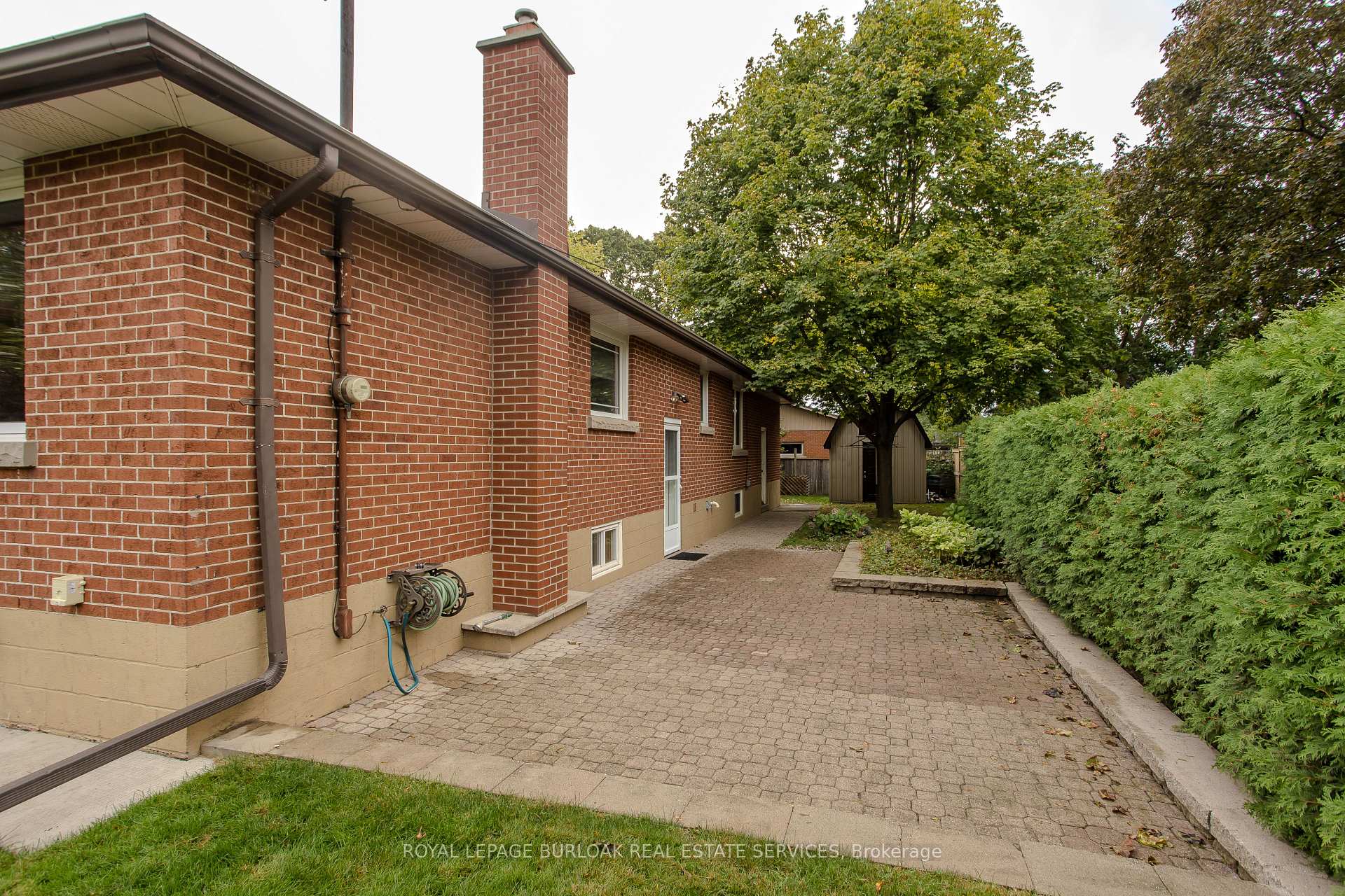 Photo 26 of 724 George Street, Burlington, Brant — HOMEH