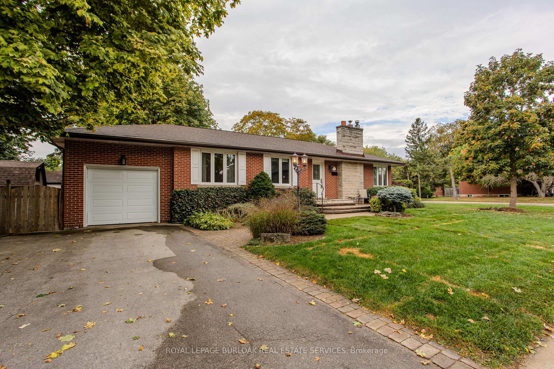 Photo 28 of 724 George Street, Burlington, Brant — HOMEH