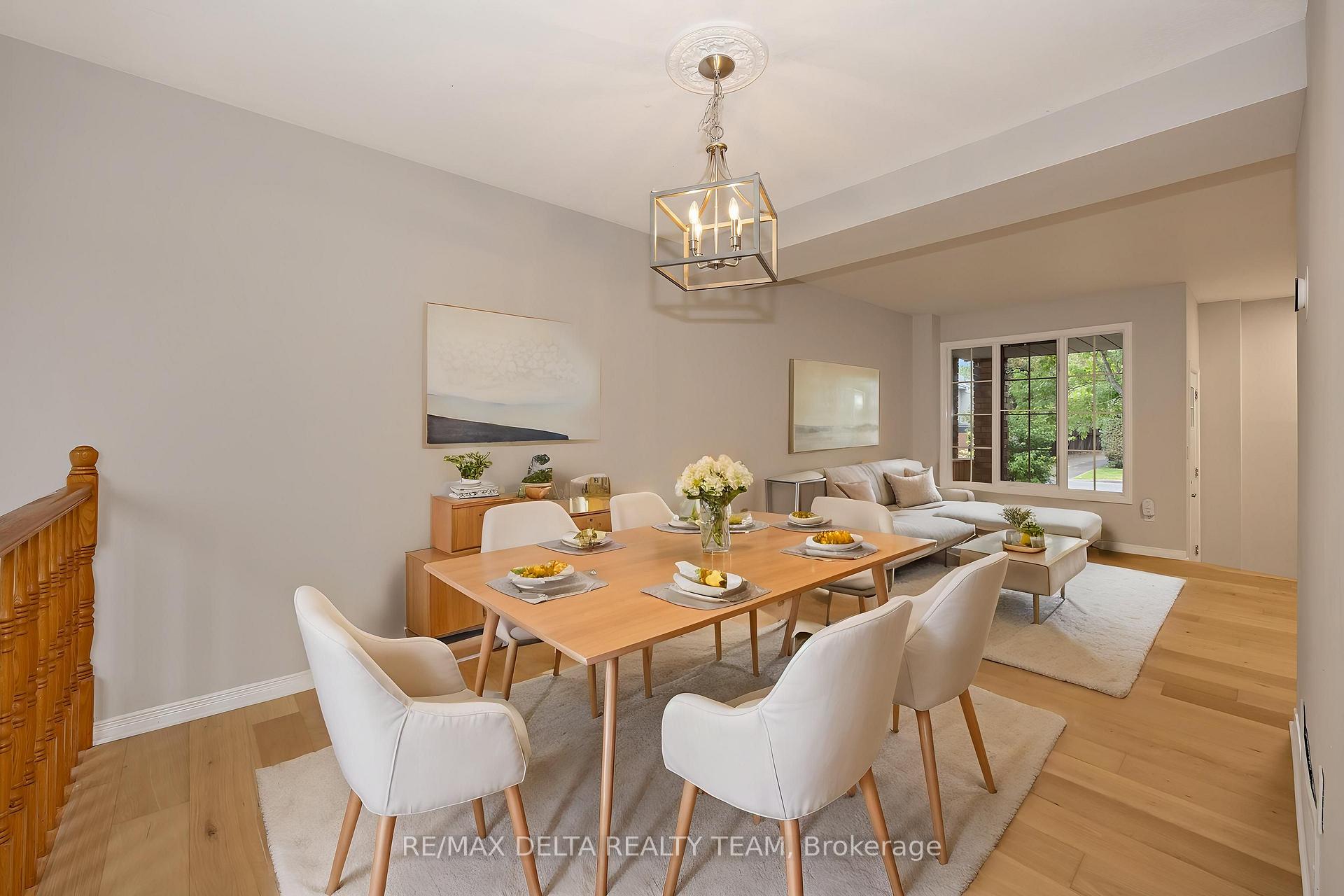 Photo 8 of 858 Como Crescent, Ottawa, Fallingbrook/Pineridge — HOMEH