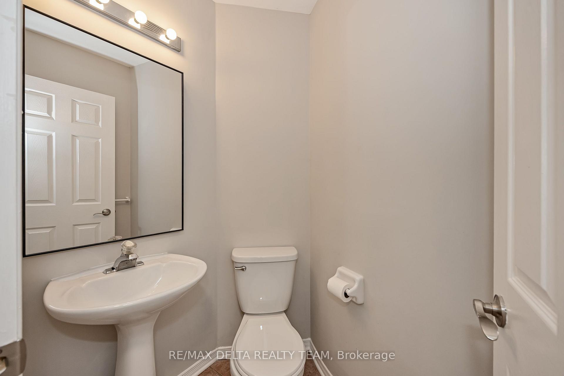 Photo 15 of 858 Como Crescent, Ottawa, Fallingbrook/Pineridge — HOMEH