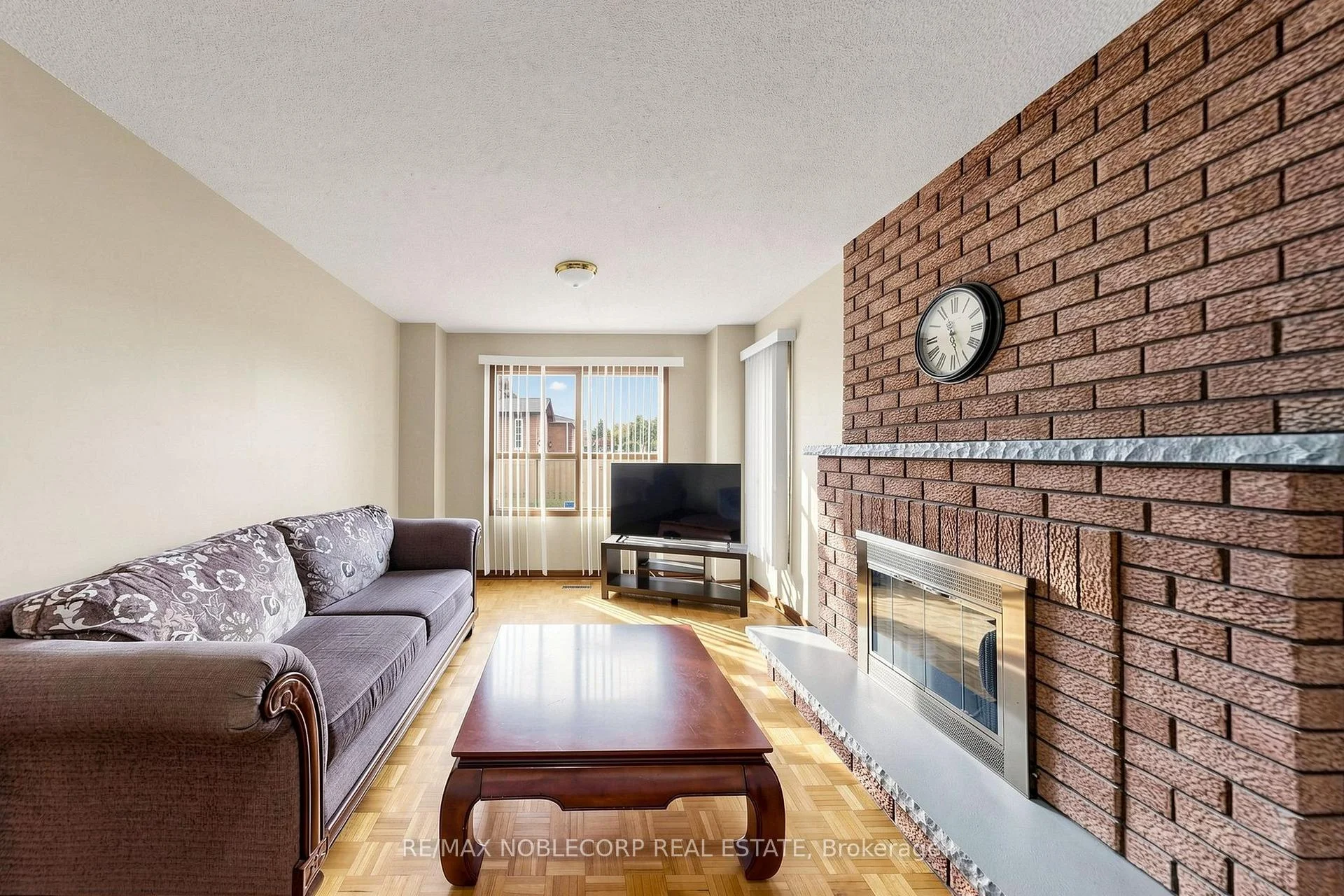 Photo 23 of 162 Venetian Crescent, Vaughan, East Woodbridge — HOMEH