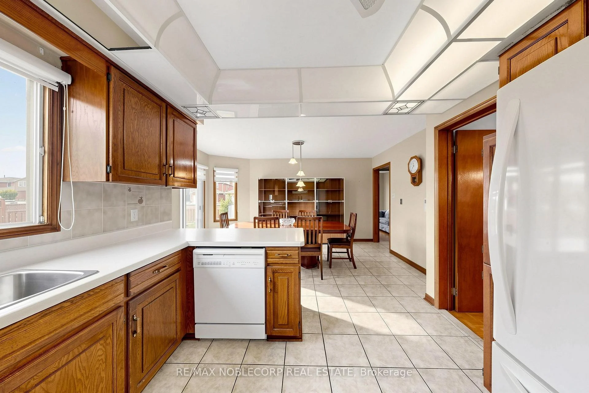 Photo 30 of 162 Venetian Crescent, Vaughan, East Woodbridge — HOMEH