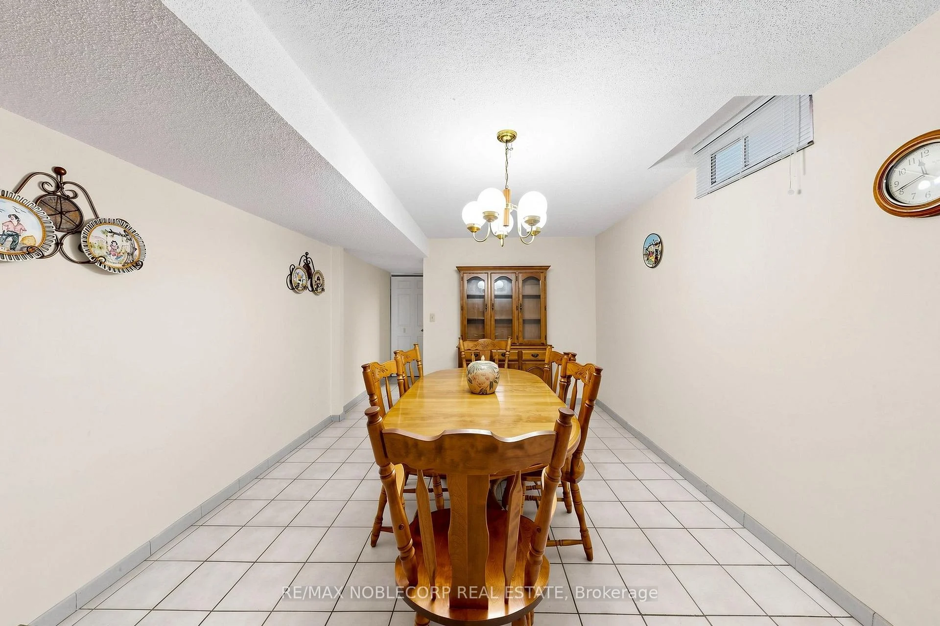 Photo 87 of 162 Venetian Crescent, Vaughan, East Woodbridge — HOMEH