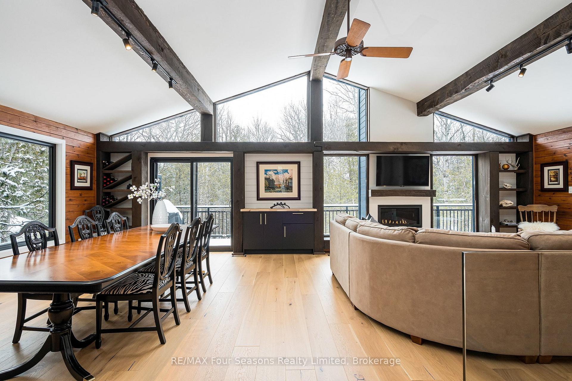 Photo 5 of 131 Chamonix Crescent, Blue Mountains — HOMEH