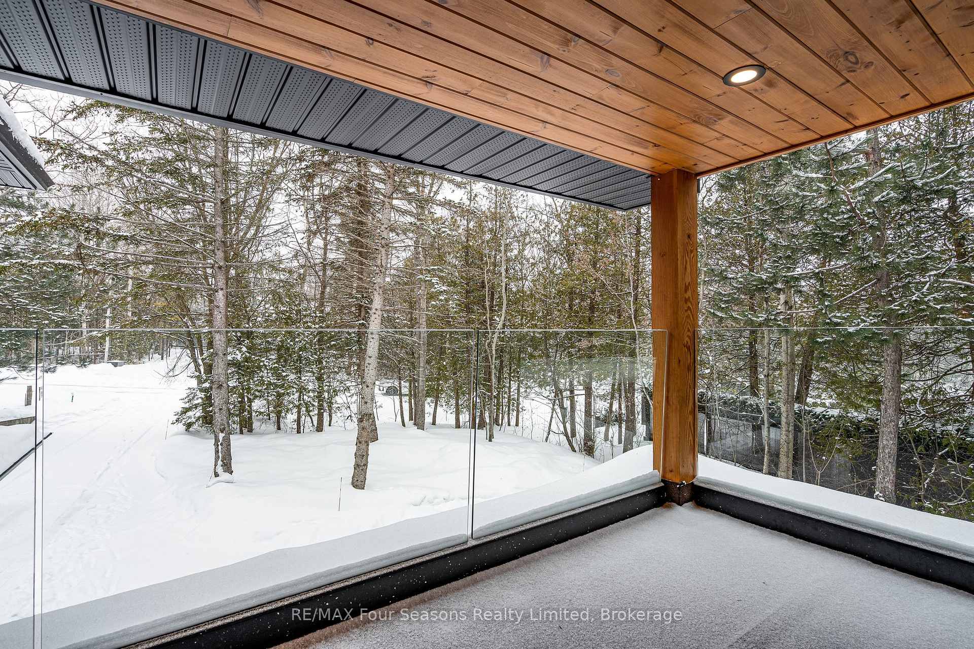 Photo 13 of 131 Chamonix Crescent, Blue Mountains — HOMEH