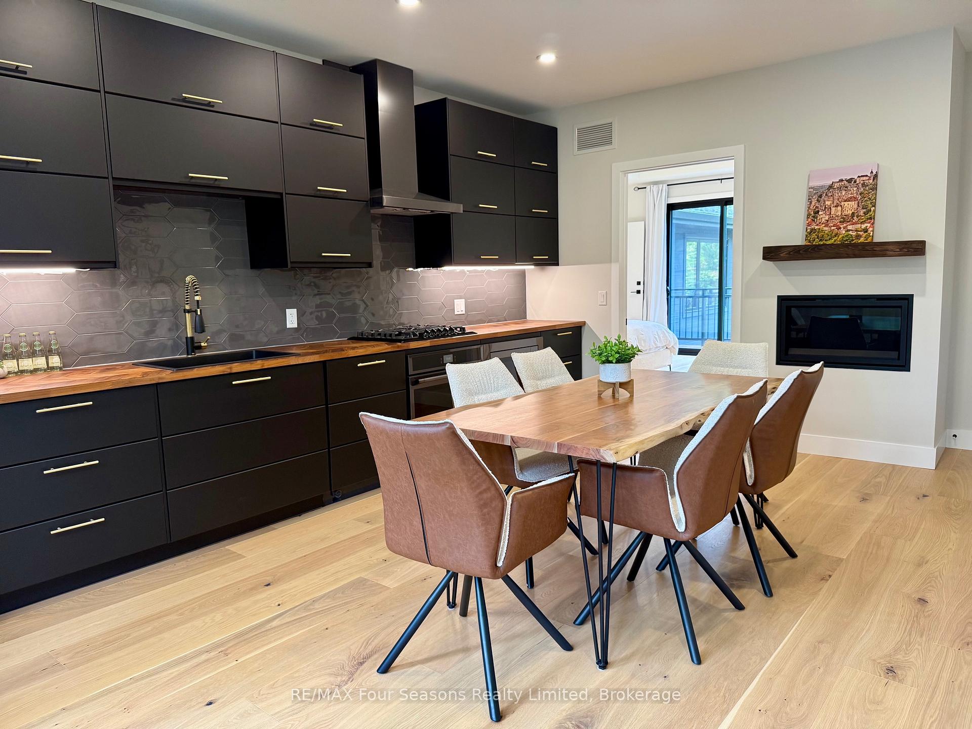 Photo 21 of 131 Chamonix Crescent, Blue Mountains — HOMEH