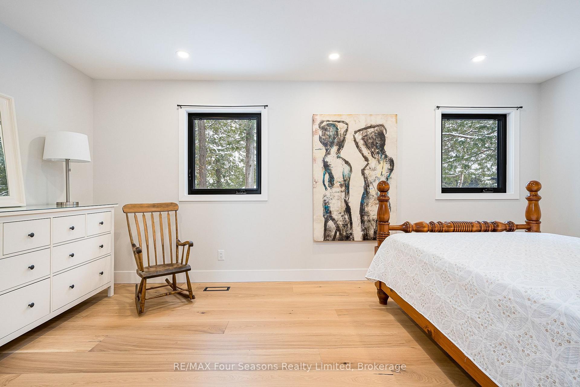 Photo 25 of 131 Chamonix Crescent, Blue Mountains — HOMEH
