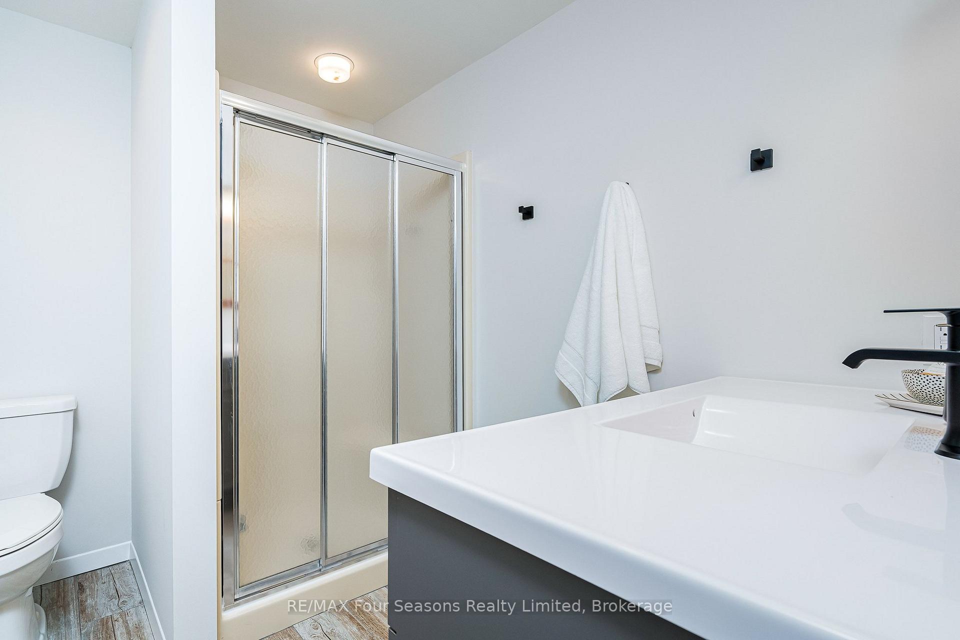 Photo 36 of 131 Chamonix Crescent, Blue Mountains — HOMEH