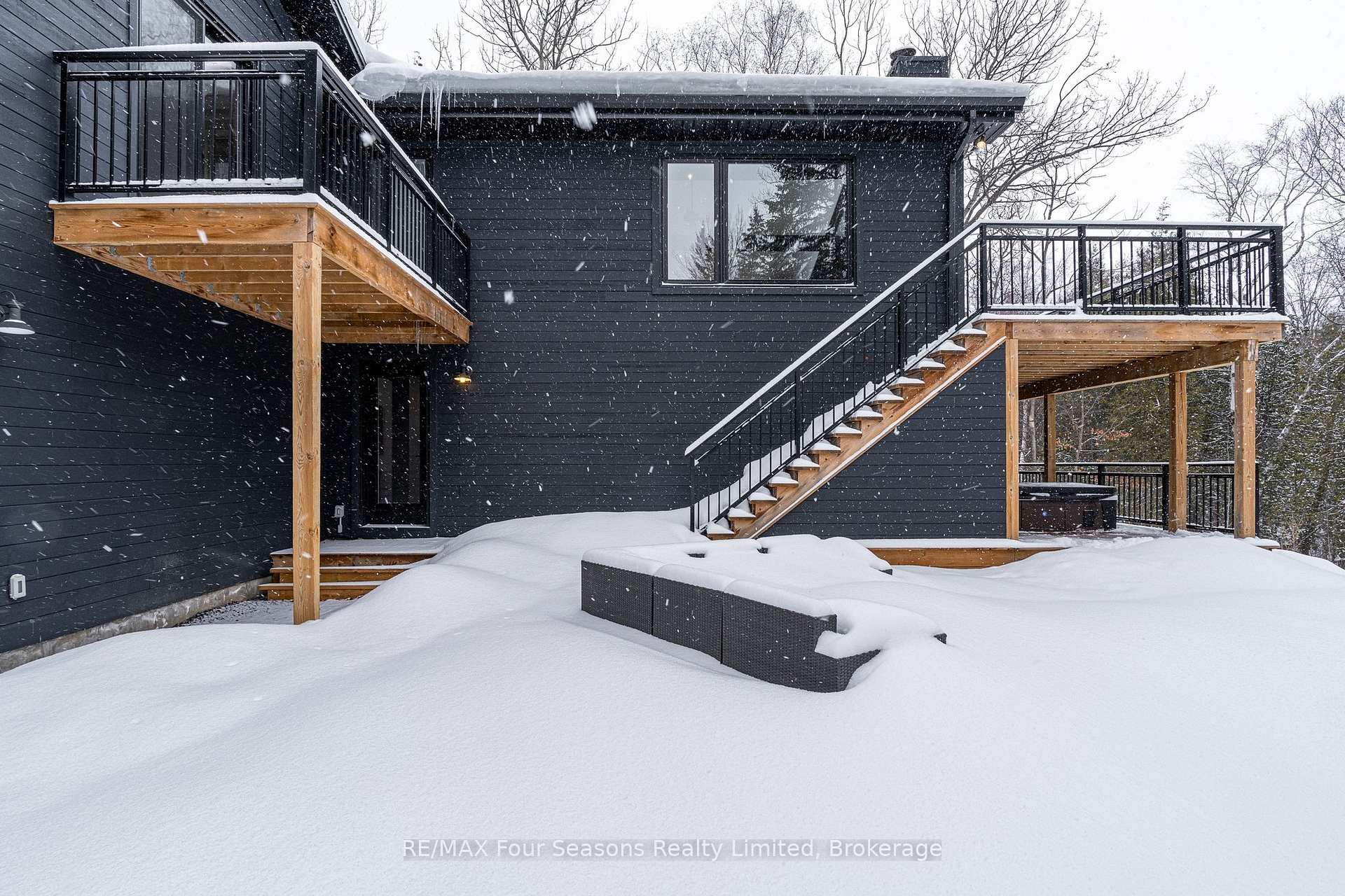 Photo 42 of 131 Chamonix Crescent, Blue Mountains — HOMEH