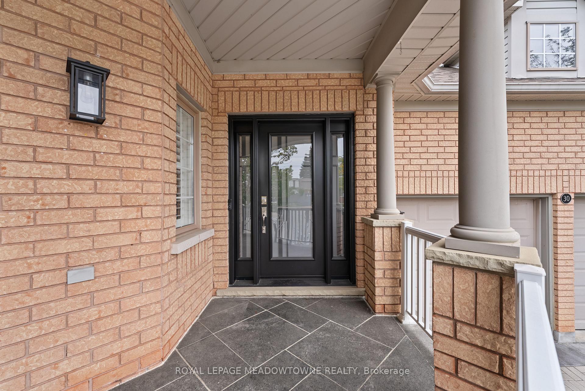 Photo 2 of 30 Orchard Park Gate, Brampton, Sandringham-Wellington — HOMEH