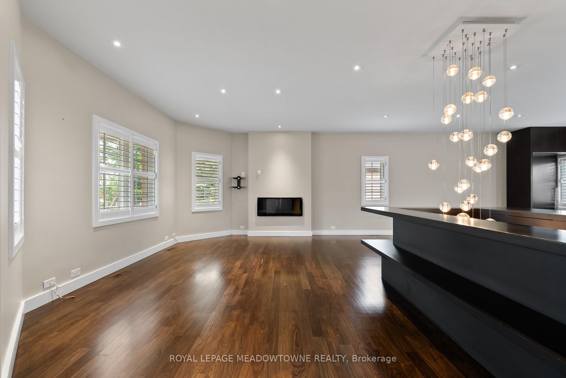 Photo 10 of 30 Orchard Park Gate, Brampton, Sandringham-Wellington — HOMEH