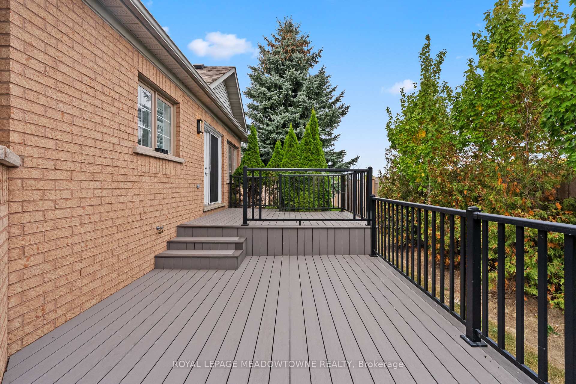 Photo 45 of 30 Orchard Park Gate, Brampton, Sandringham-Wellington — HOMEH