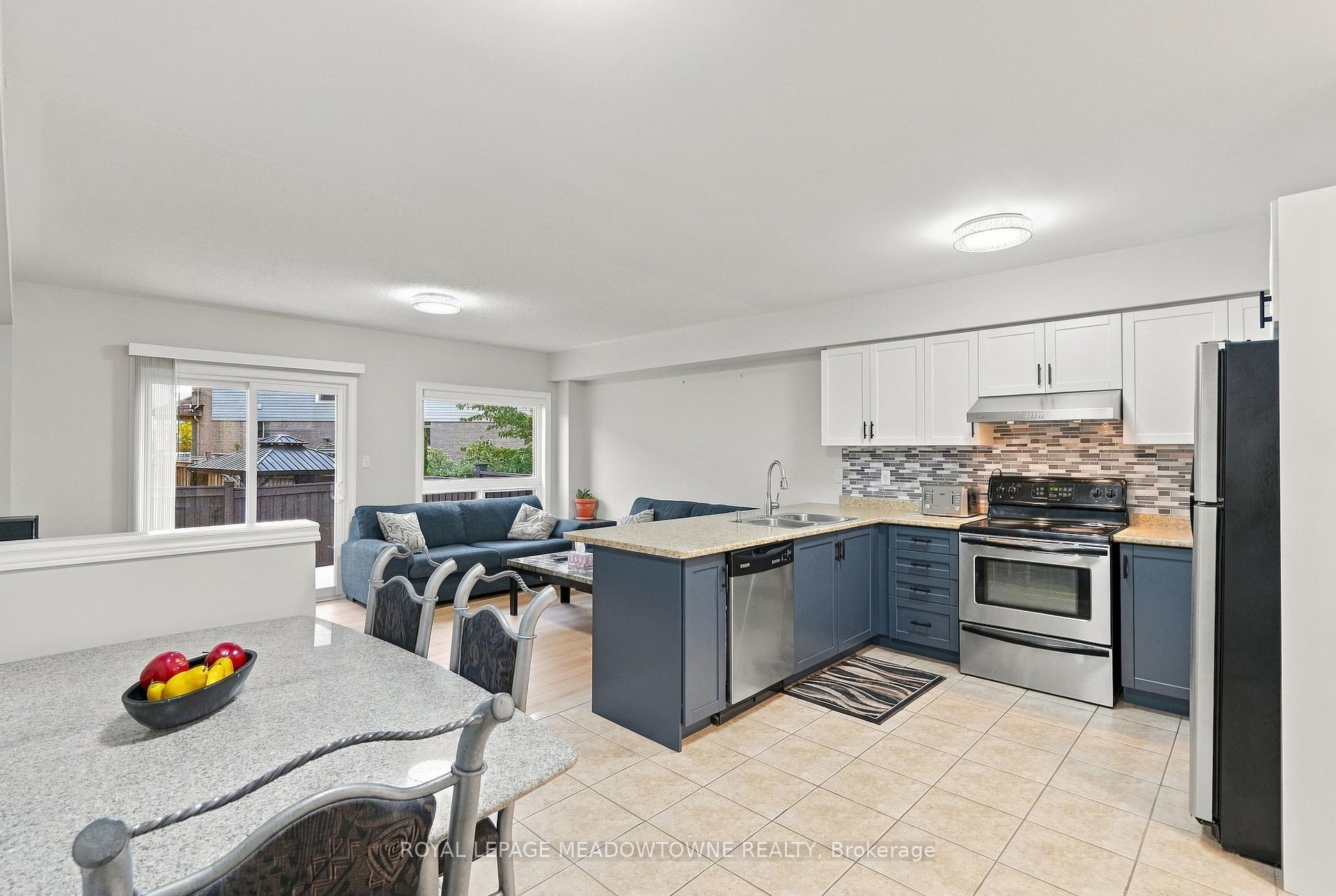 Photo 10 of 1196 Tupper Drive, Milton, Beaty — HOMEH