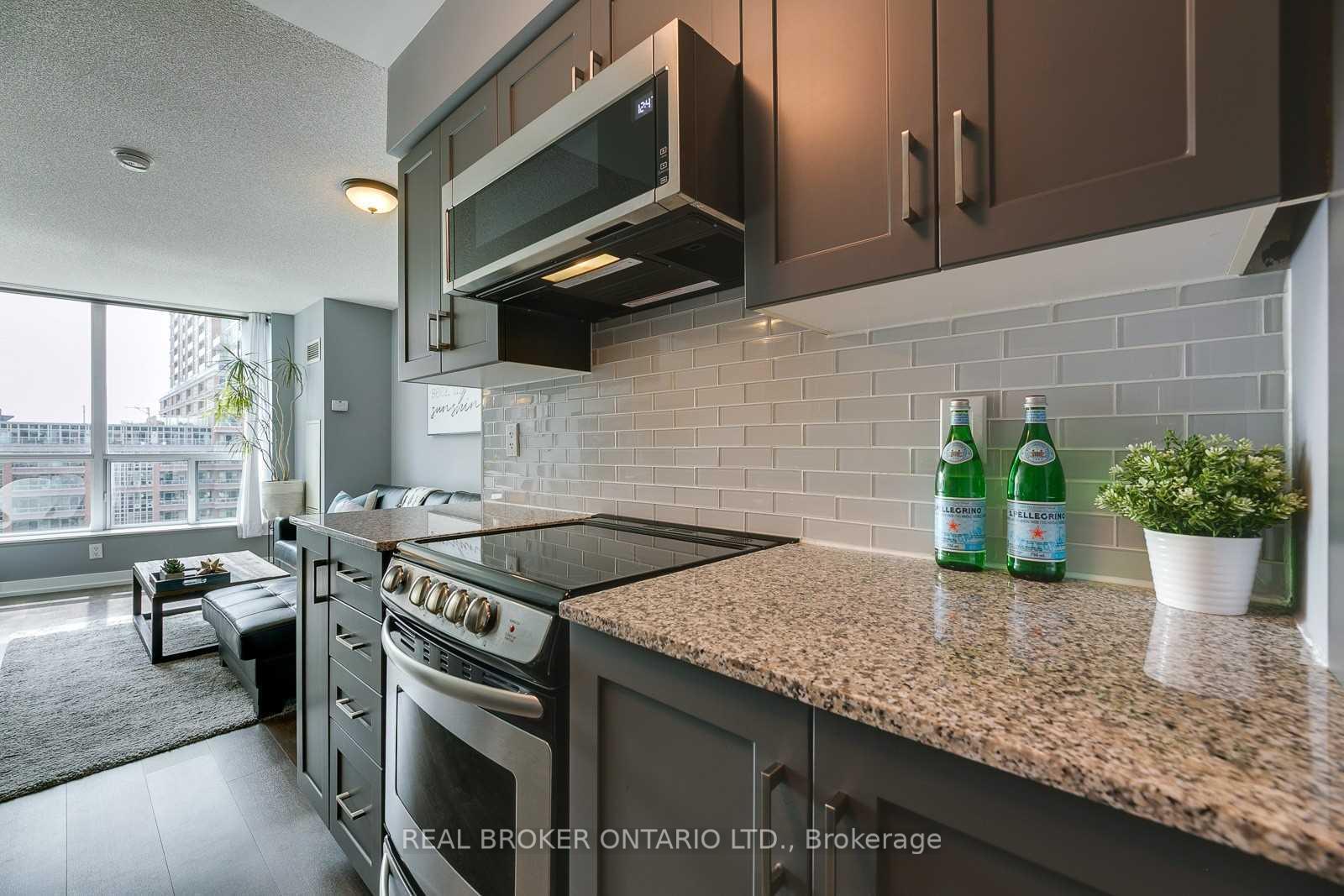 Photo 3 of Unit 407, 50 Lynn Williams Street, Toronto, Niagara — HOMEH