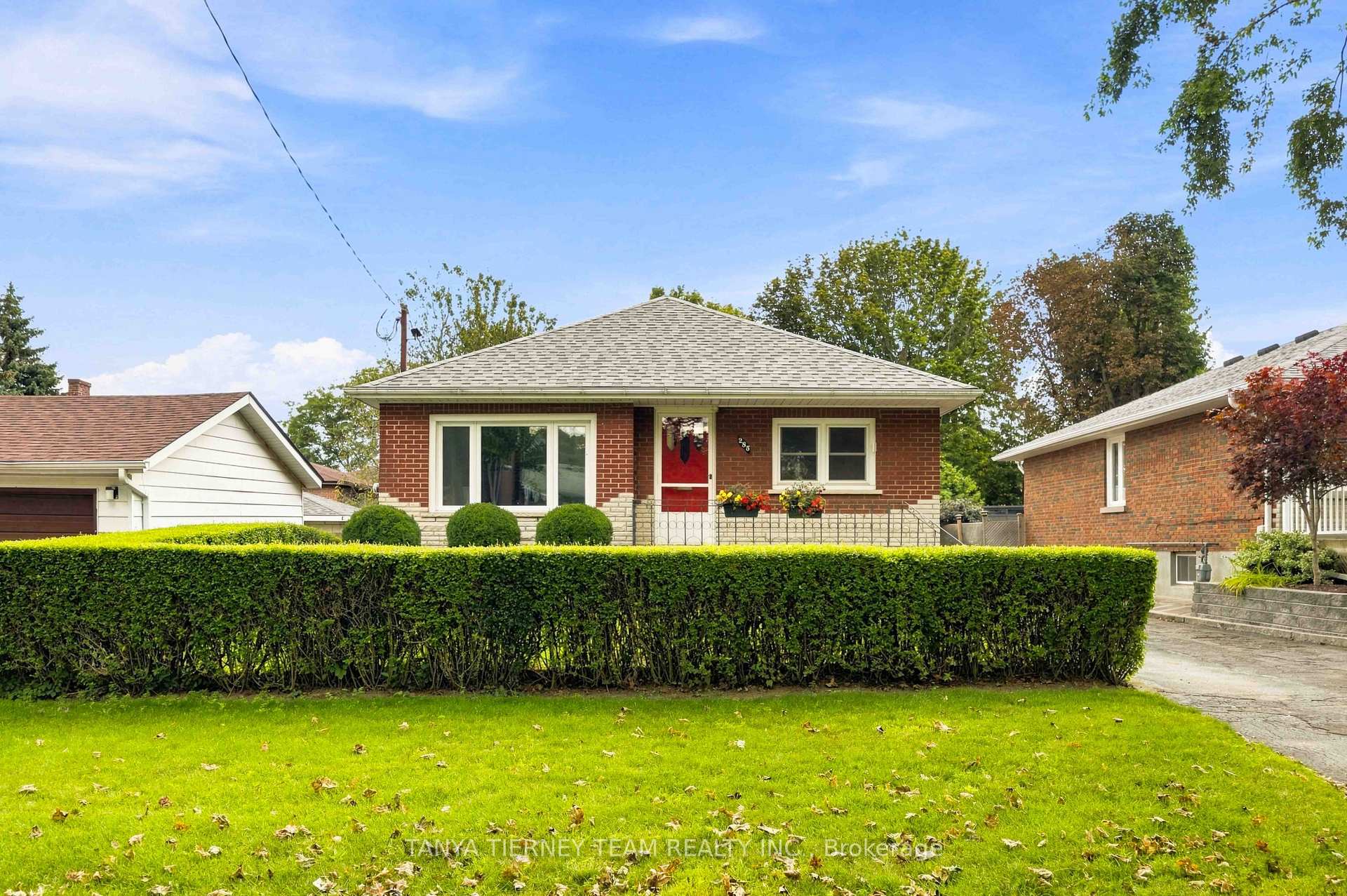 Photo 2 of 285 Muriel Avenue, Oshawa, McLaughlin — HOMEH