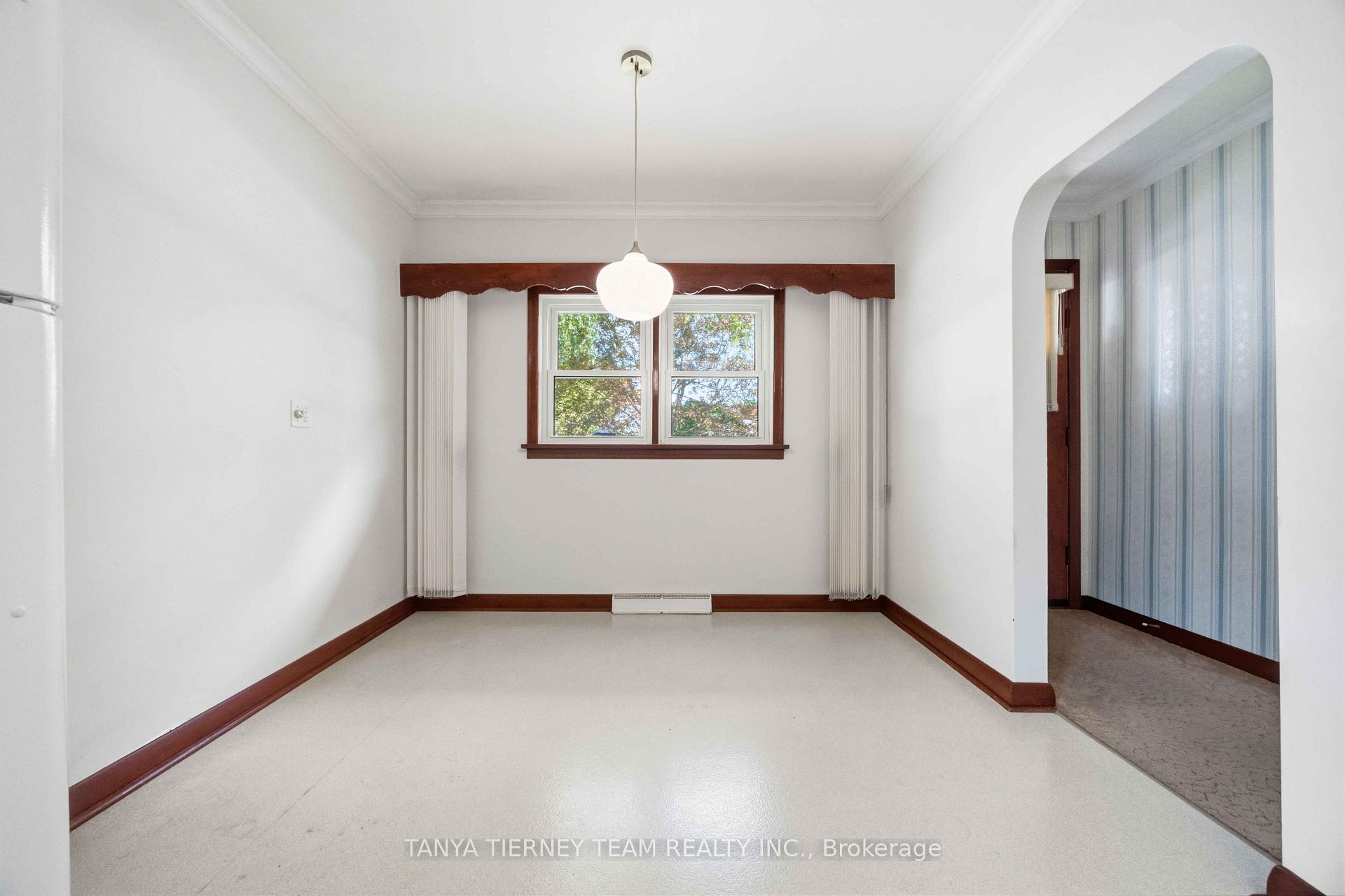 Photo 10 of 285 Muriel Avenue, Oshawa, McLaughlin — HOMEH