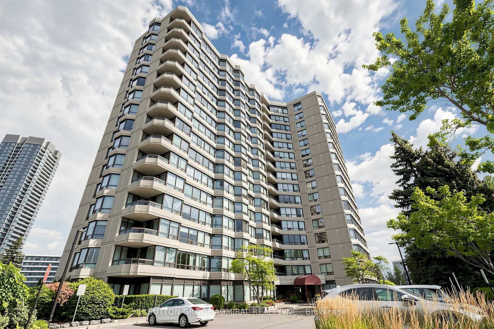 Photo 1 of Unit 806, 7460 Bathurst Street, Vaughan, Brownridge — HOMEH