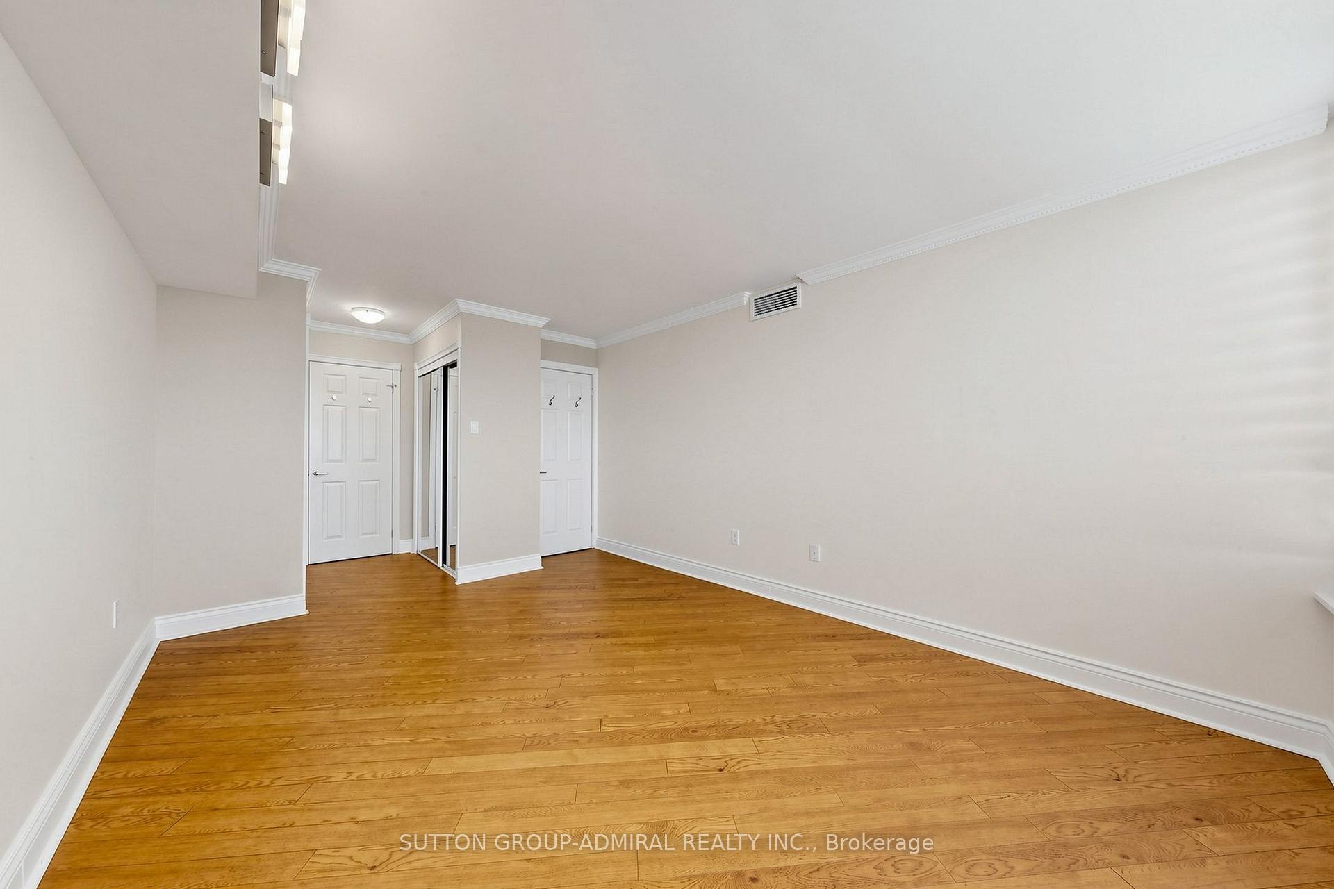 Photo 17 of Unit 806, 7460 Bathurst Street, Vaughan, Brownridge — HOMEH