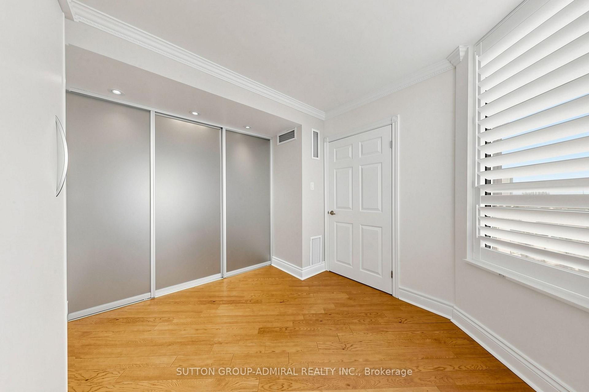 Photo 23 of Unit 806, 7460 Bathurst Street, Vaughan, Brownridge — HOMEH