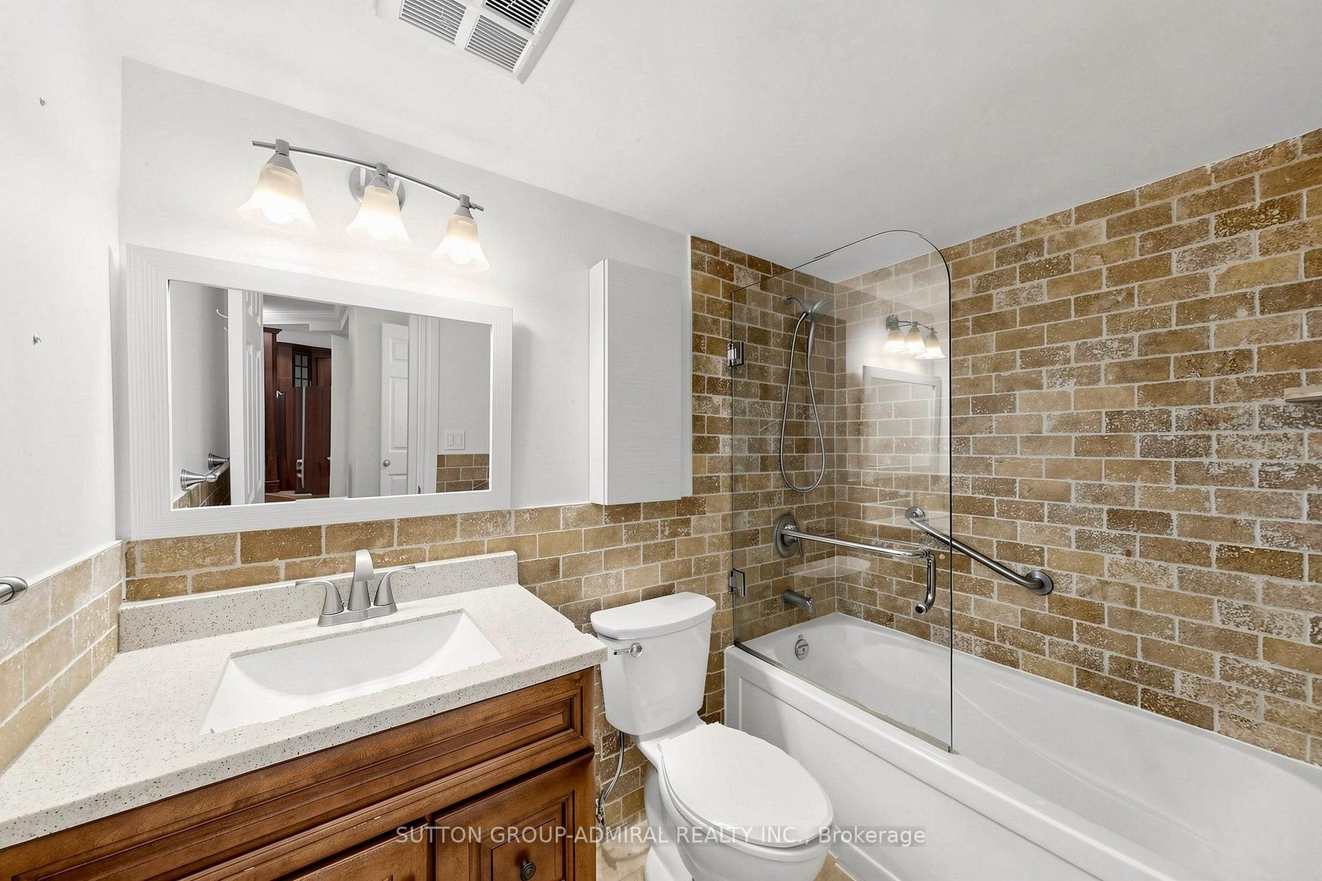Photo 27 of Unit 806, 7460 Bathurst Street, Vaughan, Brownridge — HOMEH