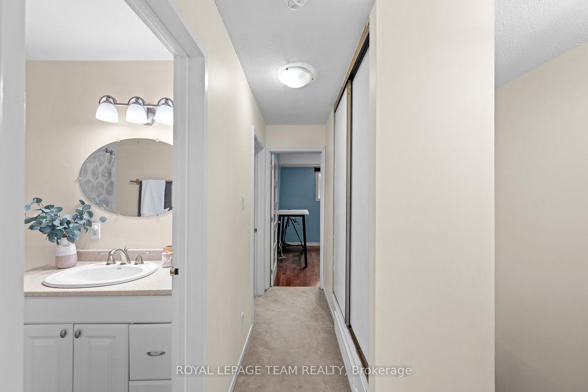 Photo 17 of 128 McClintock Way, Ottawa, Kanata - Katimavik — HOMEH