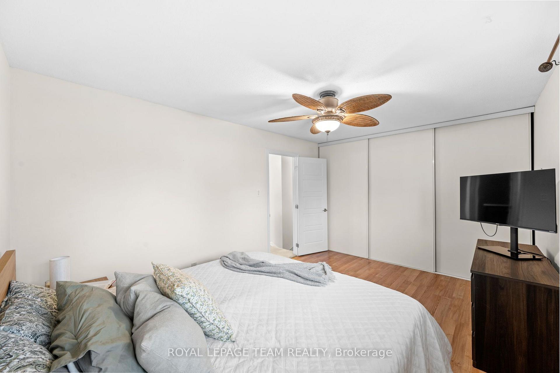 Photo 19 of 128 McClintock Way, Ottawa, Kanata - Katimavik — HOMEH
