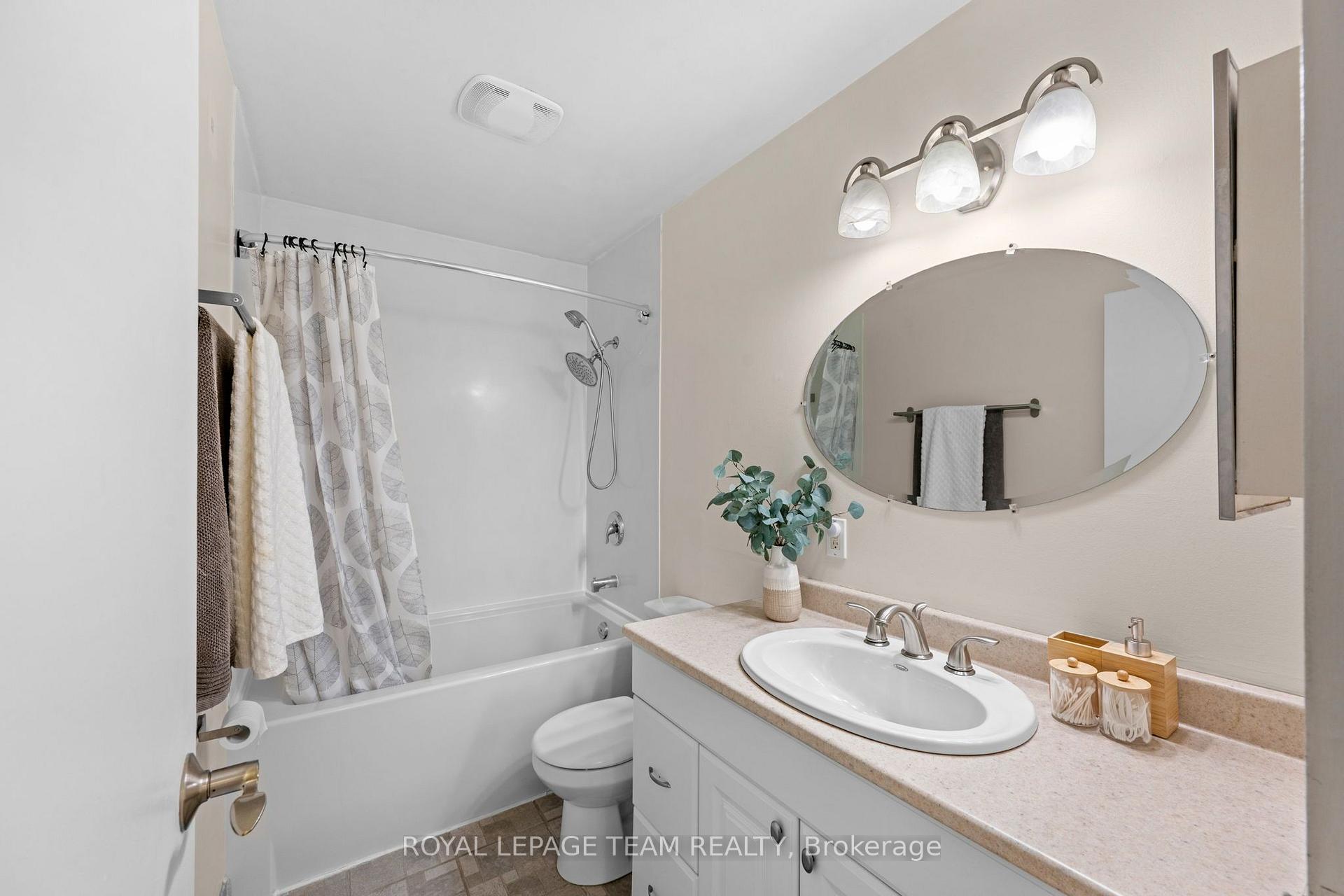 Photo 20 of 128 McClintock Way, Ottawa, Kanata - Katimavik — HOMEH