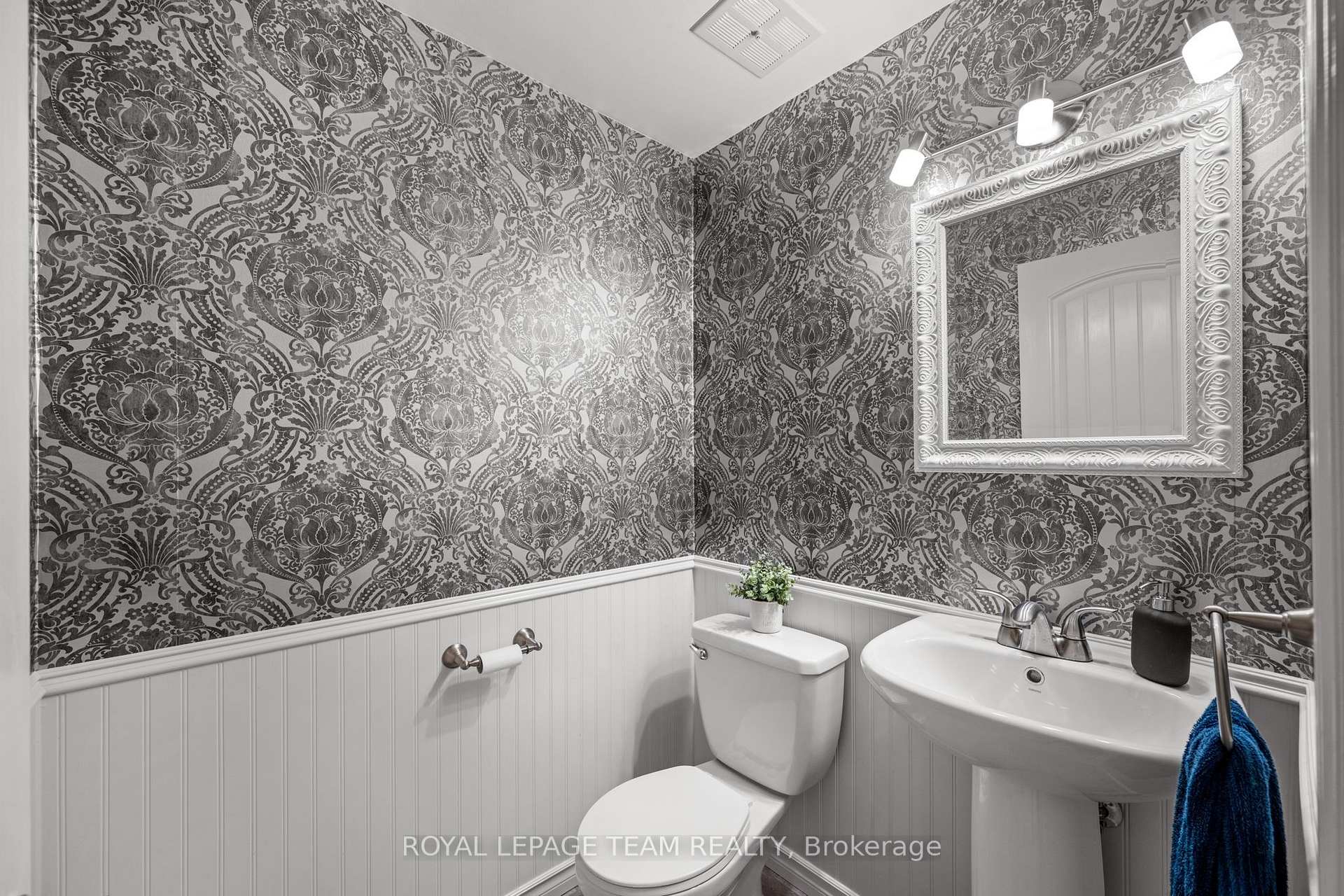 Photo 29 of 128 McClintock Way, Ottawa, Kanata - Katimavik — HOMEH