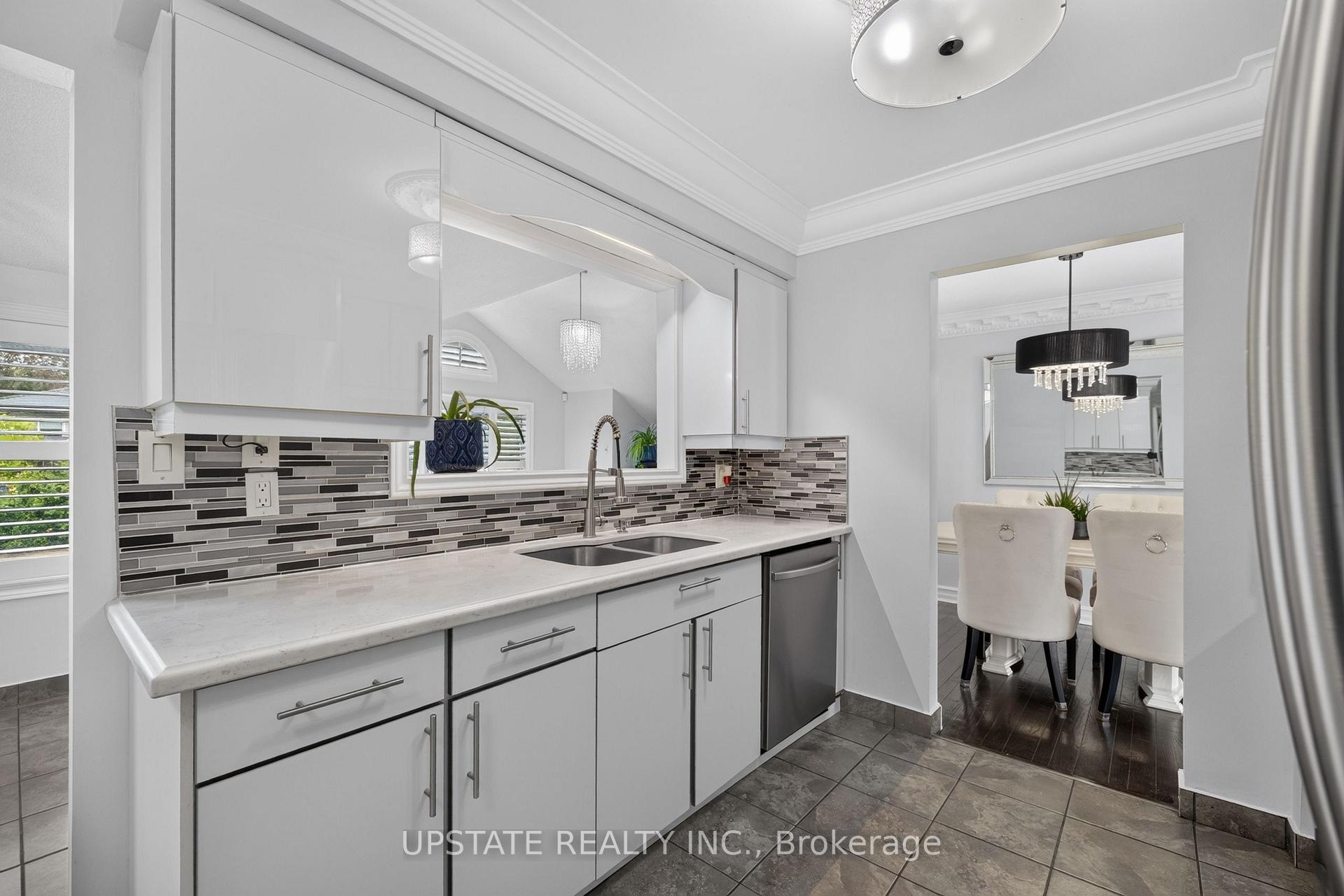 Photo 12 of 221 Cedarwoods Crescent, Kitchener, Vanier - Kitchener — HOMEH