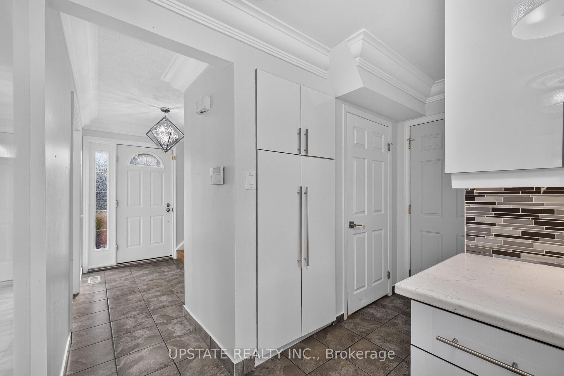 Photo 19 of 221 Cedarwoods Crescent, Kitchener, Vanier - Kitchener — HOMEH