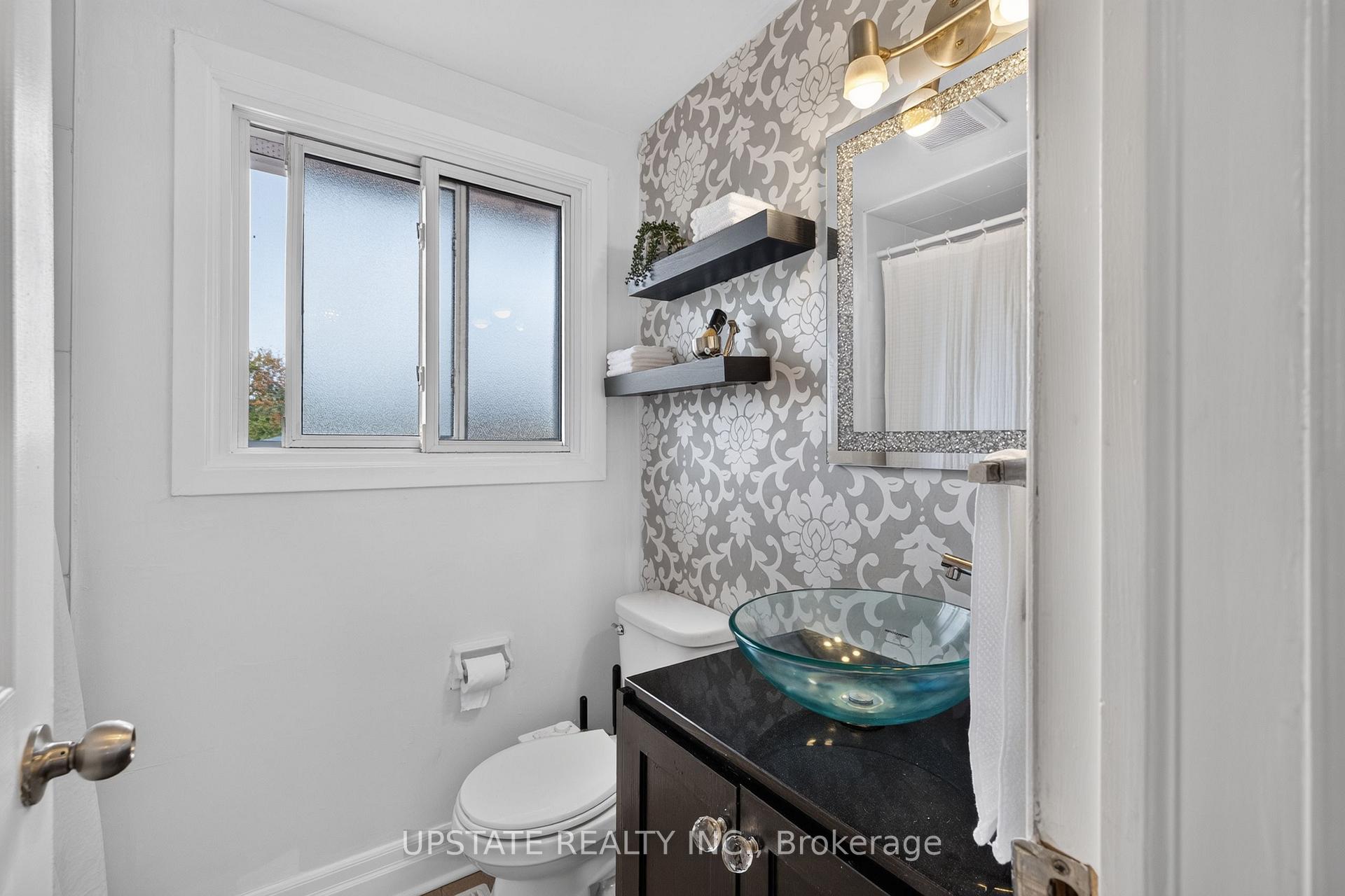 Photo 26 of 221 Cedarwoods Crescent, Kitchener, Vanier - Kitchener — HOMEH