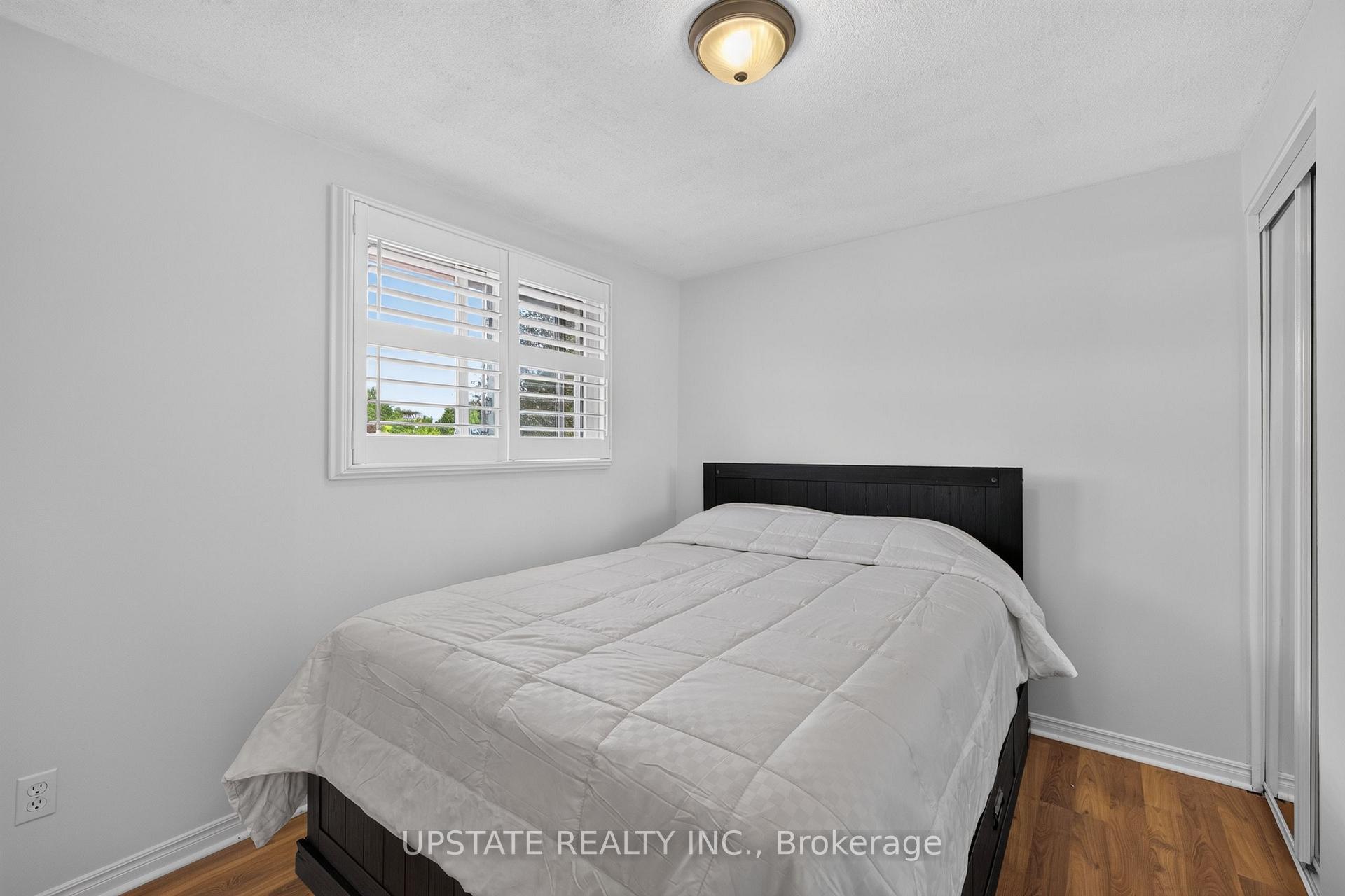 Photo 27 of 221 Cedarwoods Crescent, Kitchener, Vanier - Kitchener — HOMEH