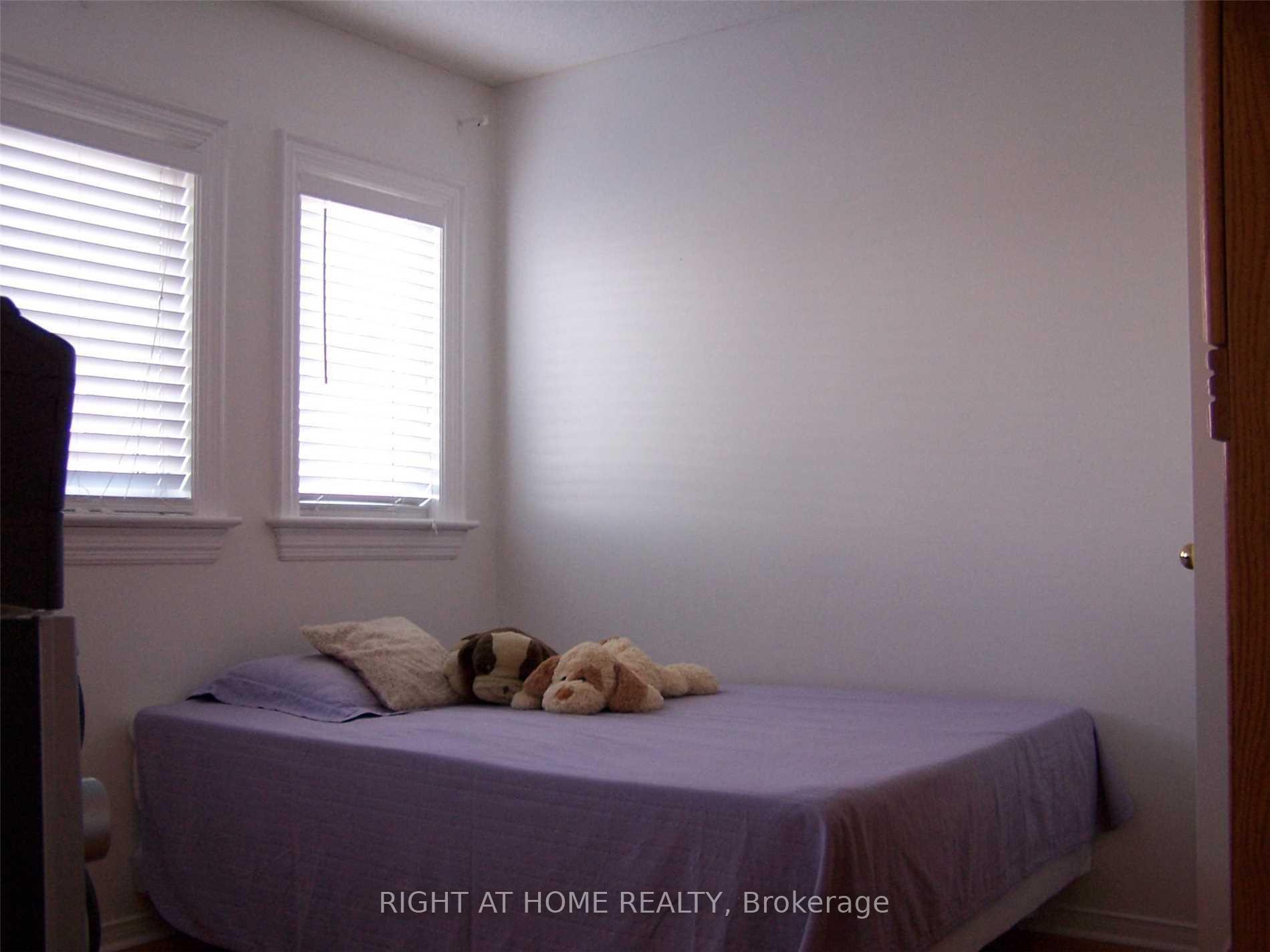 Photo 10 of 5590 Loonlake Avenue, Mississauga, East Credit — HOMEH