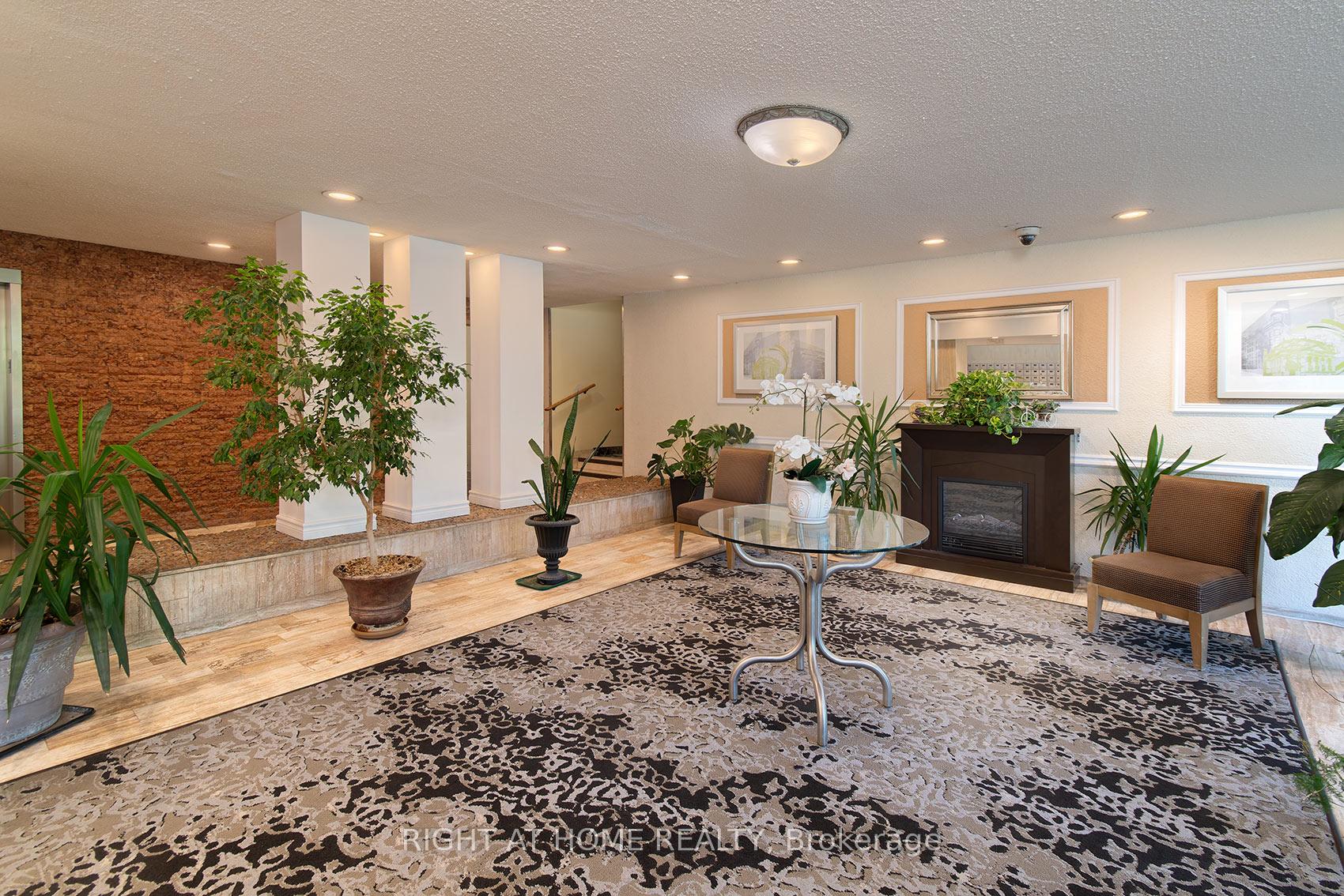 Photo 6 of Unit 608, 335 Driftwood Avenue, North York, Black Creek — HOMEH