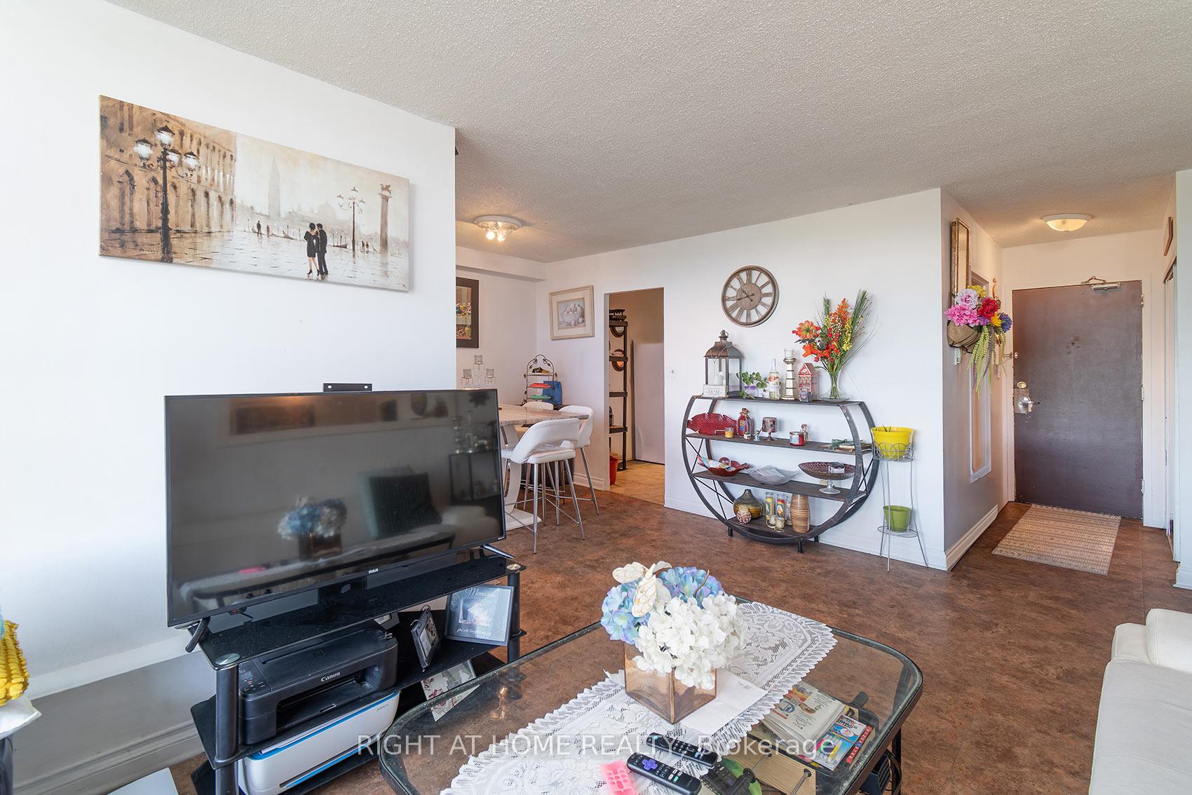 Photo 10 of Unit 608, 335 Driftwood Avenue, North York, Black Creek — HOMEH
